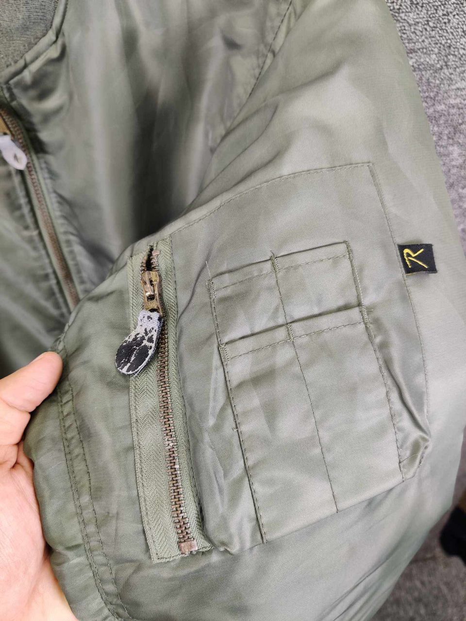 Japanese Brand Vintage Rothco MA-1 Flight Military Bomber Jacket Size US L / EU 52-54 / 3 - 8 Thumbnail