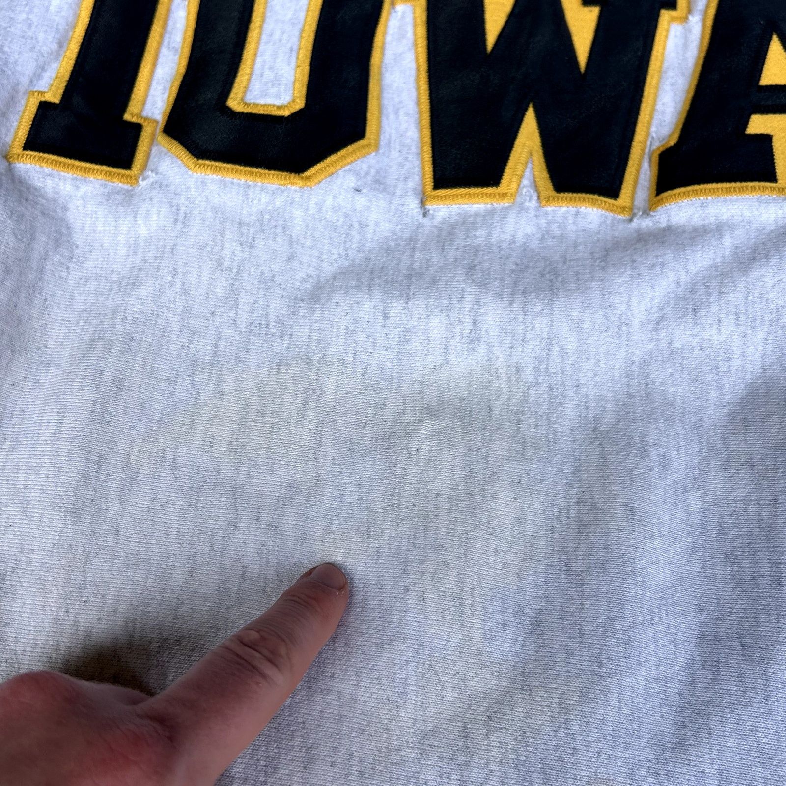 Vintage Vintage Iowa University Crewneck XL Stained Size US XL / EU 56 / 4 - 3 Thumbnail