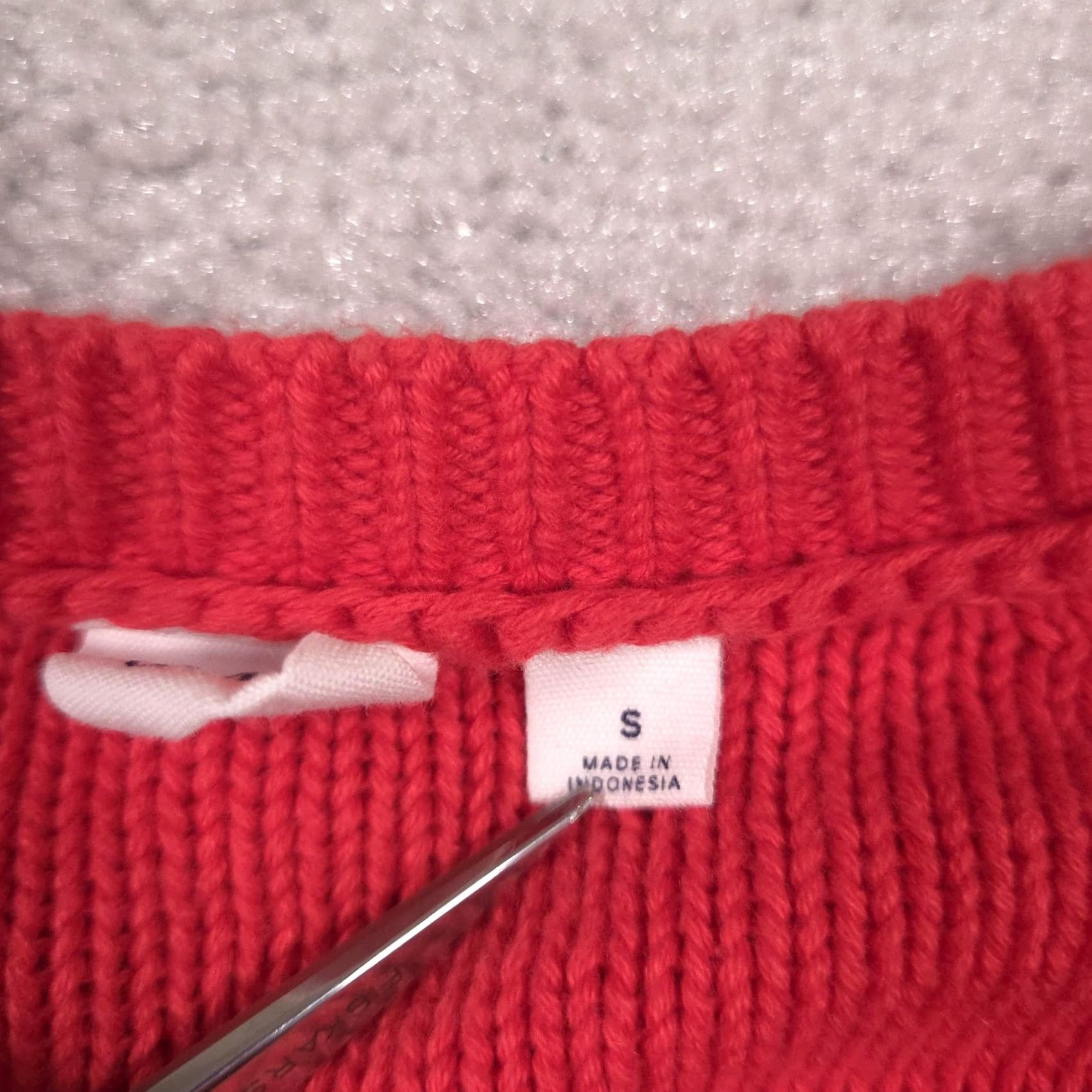 Gap VINTAGE Gap Sweater Womens Small Red Crew Neck Raglan Long Sleeve Knit Pullover Size S / US 4 / IT 40 - 6 Thumbnail