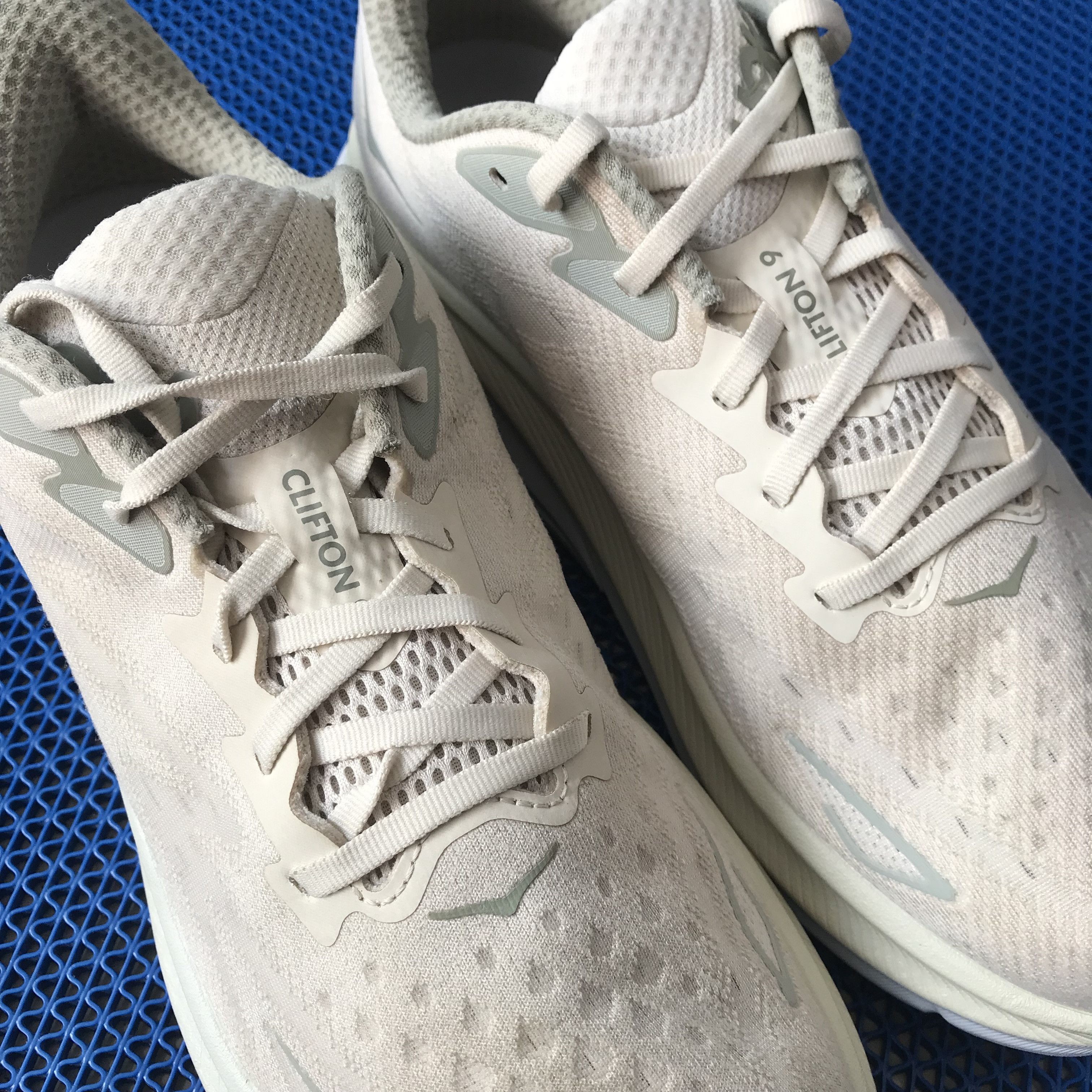 Hoka Hoka Clifton 9/H run running Tennis padel jogging shoes Size US 12 / EU 45 - 11 Thumbnail