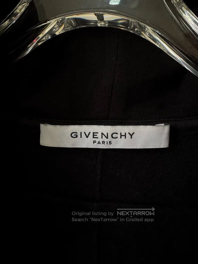 Givenchy Givenchy Hooded sweatshirt with holes and damage in black Size US S / EU 44-46 / 1 - 5 Thumbnail