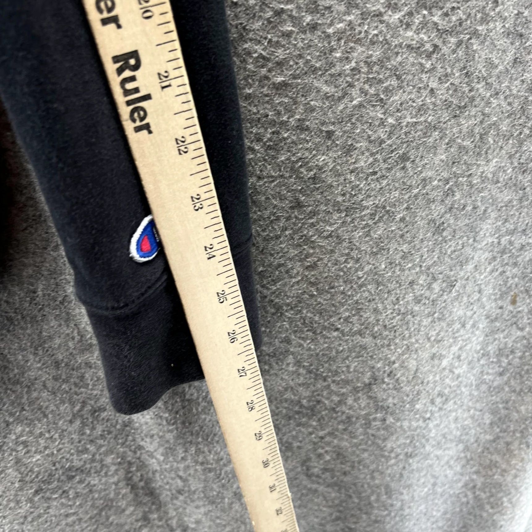 Champion VINTAGE Champion Sweater Hoodie Men M Black Embroidered Logo Pullover Sports Casual Size US M / EU 48-50 / 2 - 7 Thumbnail