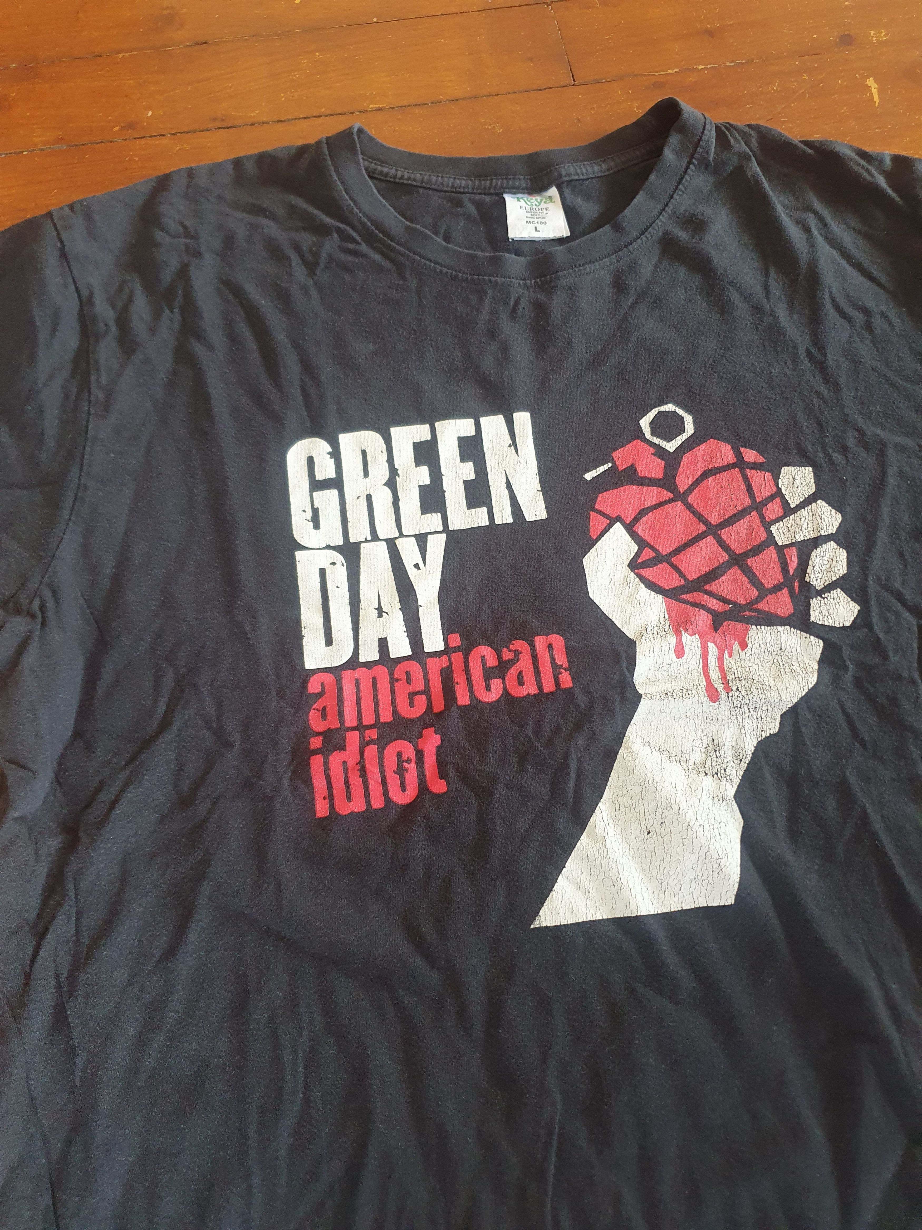 Band Tees Green Day American Idiot double sided t-shirt sz L Size US L / EU 52-54 / 3 - 5 Thumbnail