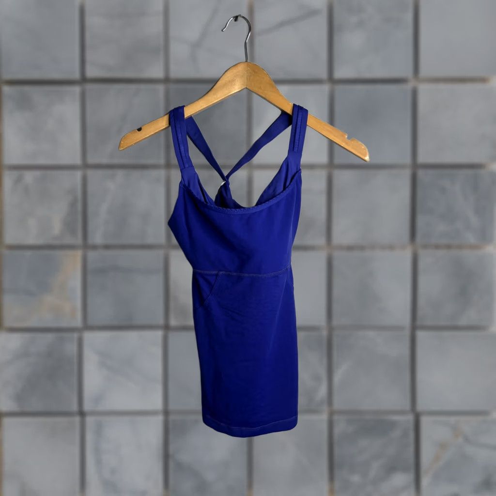 Lululemon Lululemon Tank Top Womens 4 Blue Built In Bra Crossback Yoga Camisole Athletic Tank Size S / US 4 / IT 40 - 1 Thumbnail