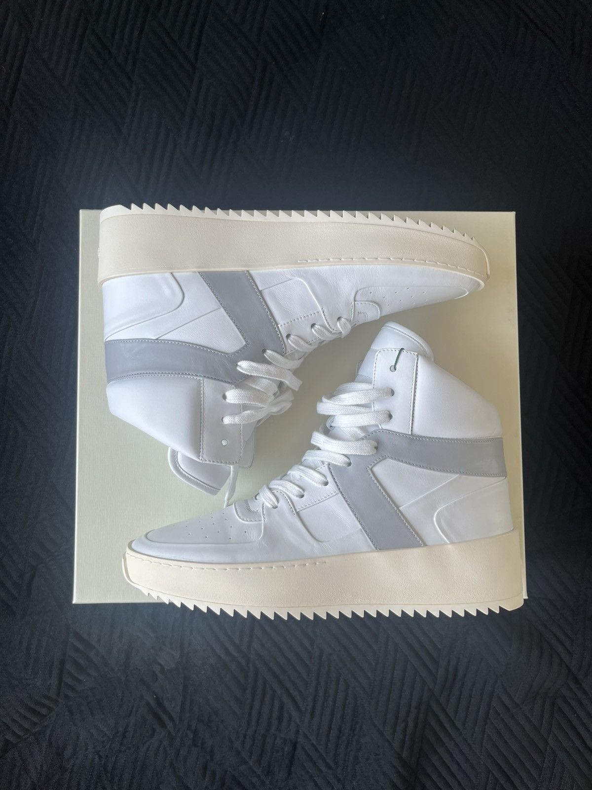 Fear of God Fear of God basketball sneakers 2018 Size US 9.5 / EU 42-43 - 2 Thumbnail