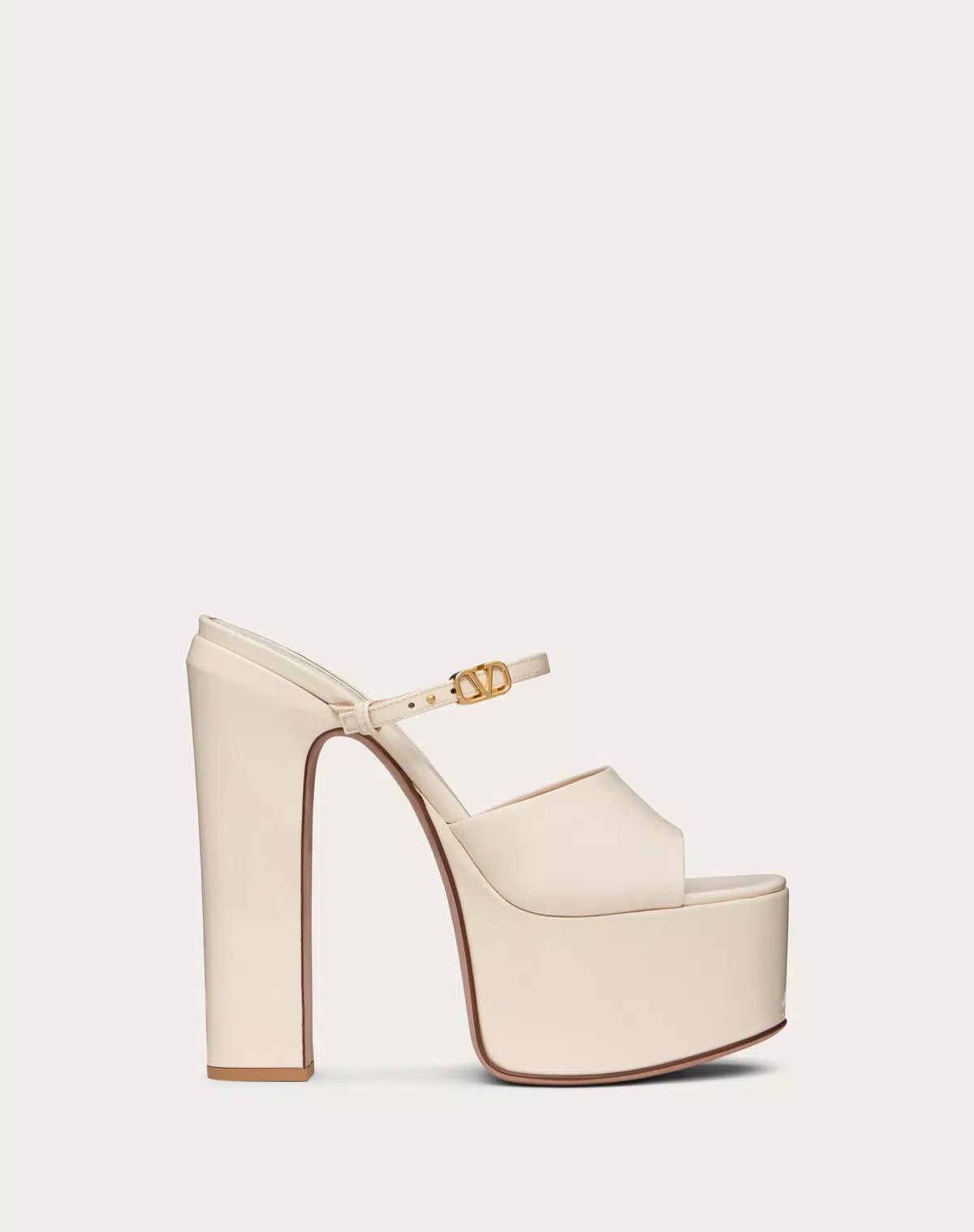 Valentino o1s1wg111125 Tan-Go Platform Patent Leather Slides in Ivory Size US 6 / IT 36 - 1 Thumbnail