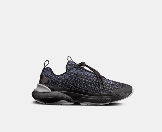 o1w1db10425 3SN248YJ B24 Low-Top Sneakers in Black