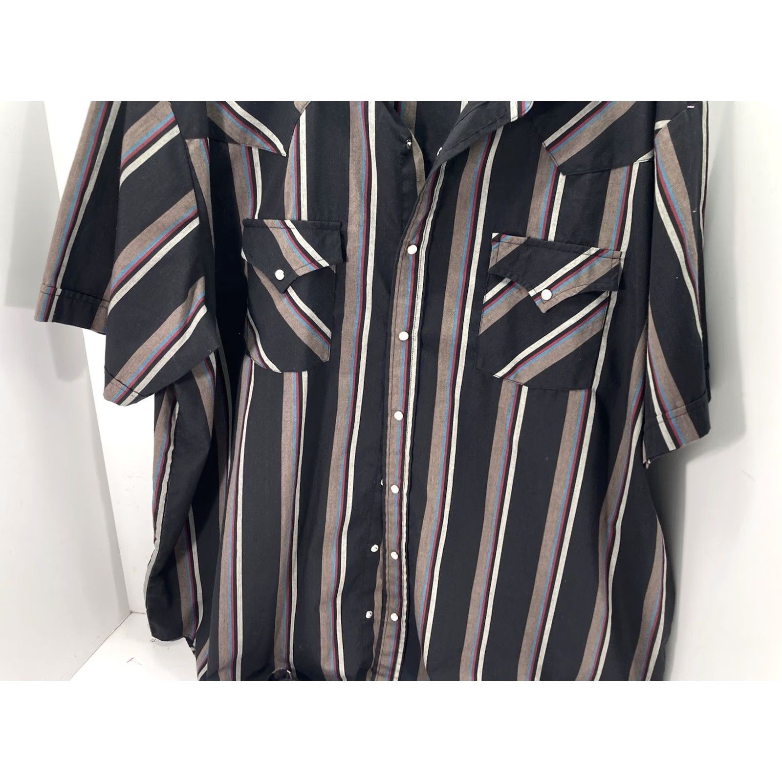 Vintage VINTAGE Plains Big Man Pearl Snap Western Shirt Men Big 2X Black Stripe Short Sleeve VTG NWOT Size US XXL / EU 58 / 5 - 3 Thumbnail