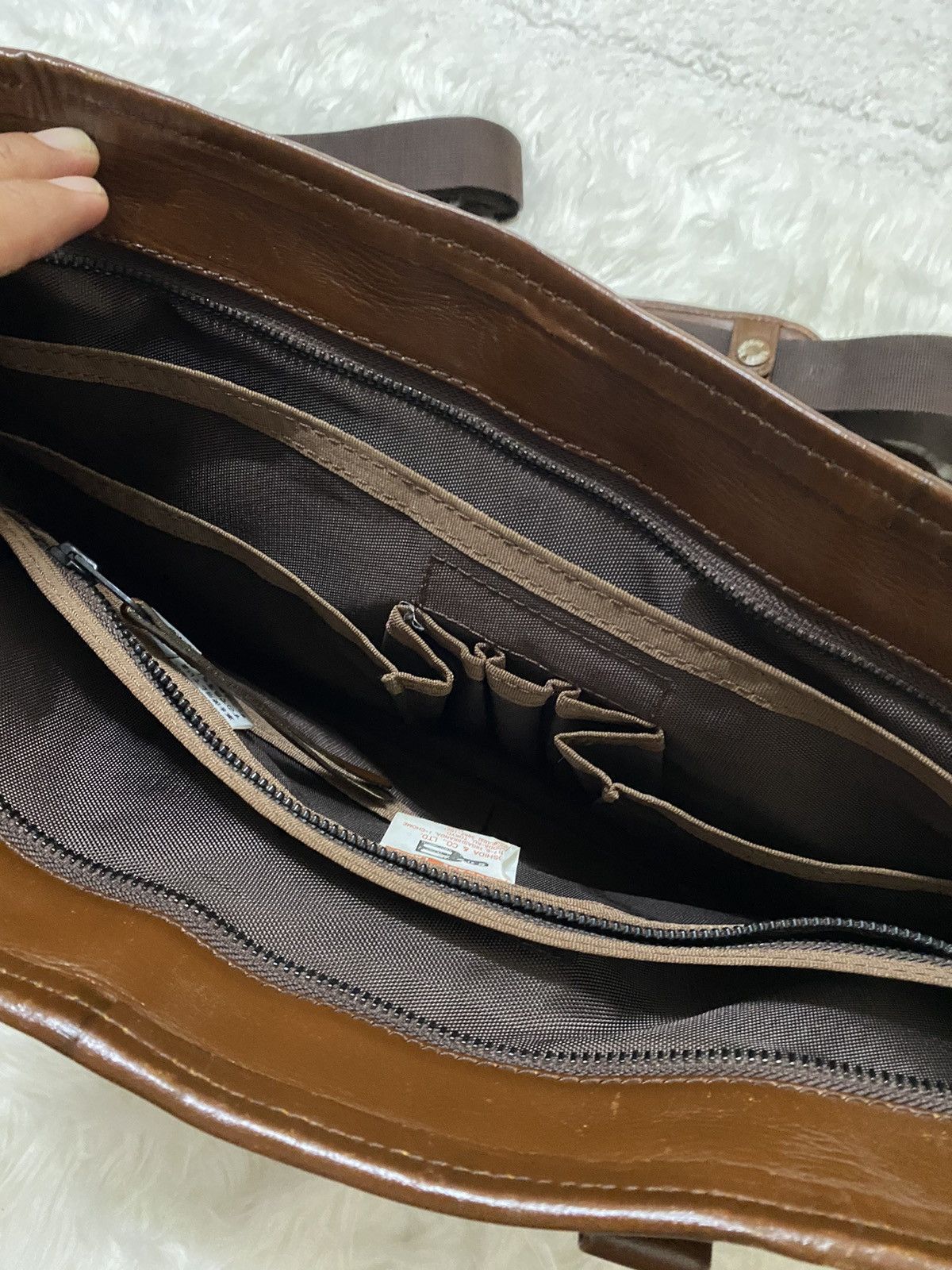 Leather × Porter × Vintage LUGGAGE LABEL LEATHER MESSENGER BAG BY PORTER YOSHIDA GROUP Size ONE SIZE - 11 Thumbnail