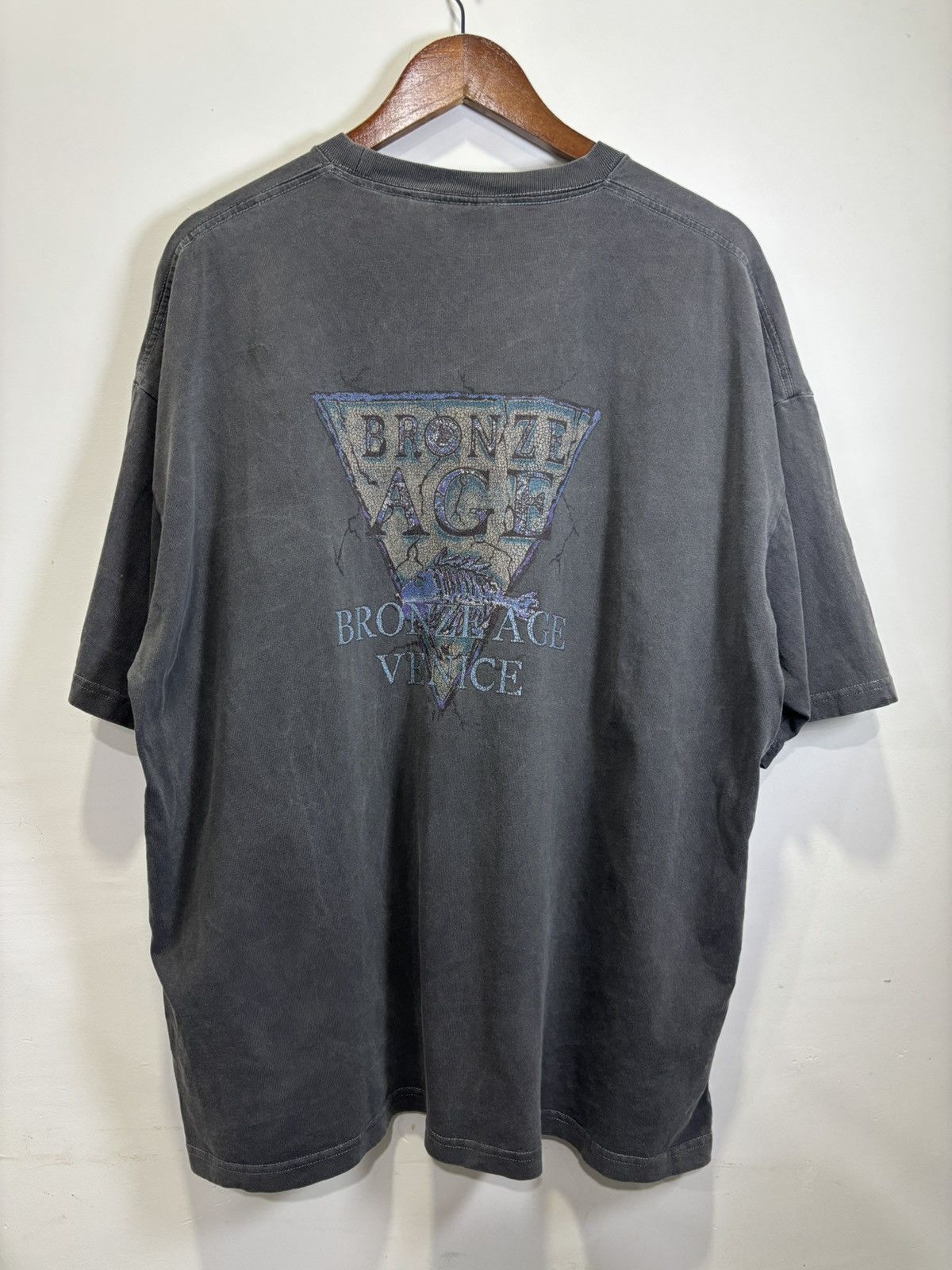 Vintage Bronze Age Tshirt Size US XXL / EU 58 / 5 - 1 Thumbnail