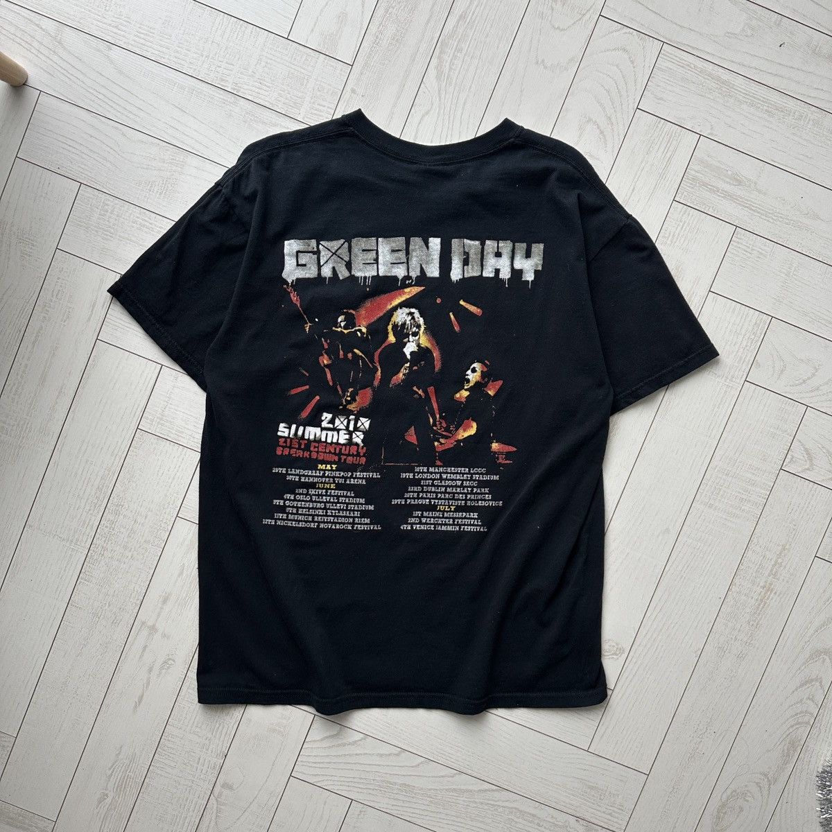 Band Tees Vintage 00s Green Day 21th Century Breakdown 2010 tour tee Size US L / EU 52-54 / 3 - 2 Thumbnail