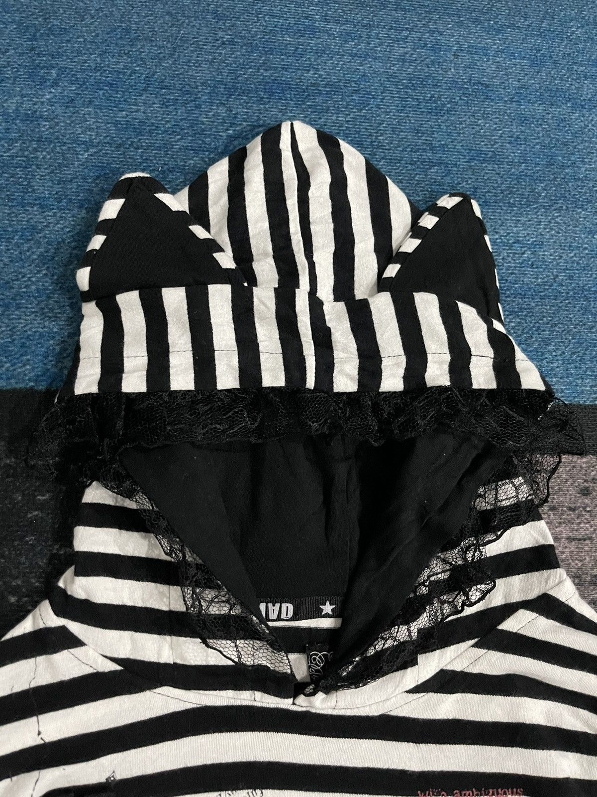 Japanese Brand 📌Binding Offer📌Vintage Mad Punk Girl Longsleeve Hoodie Size M / US 6-8 / IT 42-44 - 10 Thumbnail