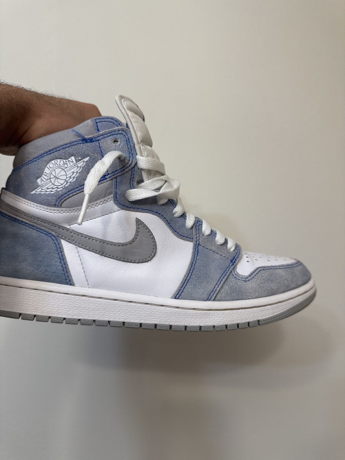 Nike AIR JORDAN 1 RETRO HIGH OG Size US 10 / EU 43 - 7 Thumbnail