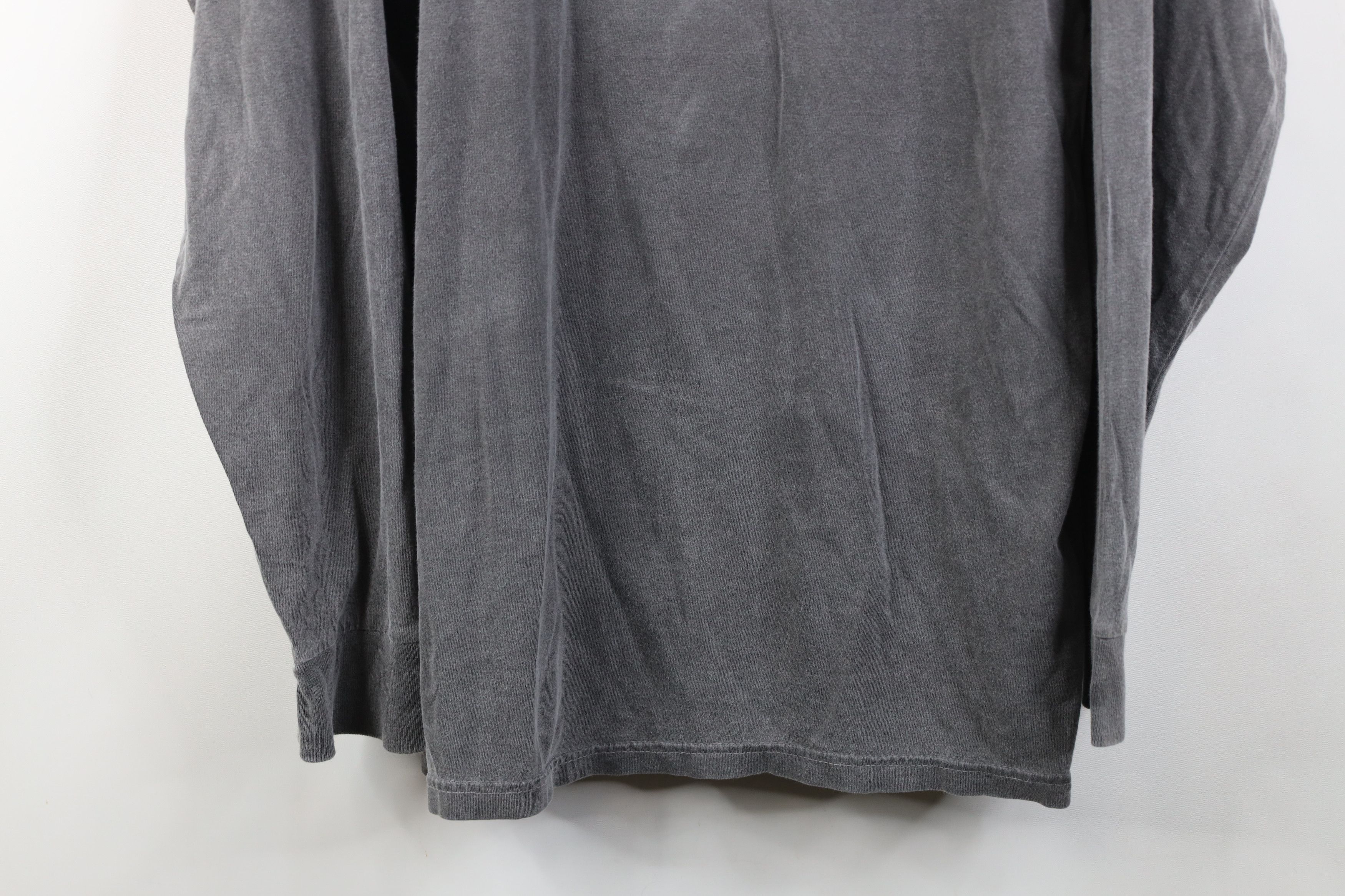 Majestic Vintage Majestic Stonewash Blackhawks Long Sleeve T-Shirt Size US L / EU 52-54 / 3 - 3 Thumbnail