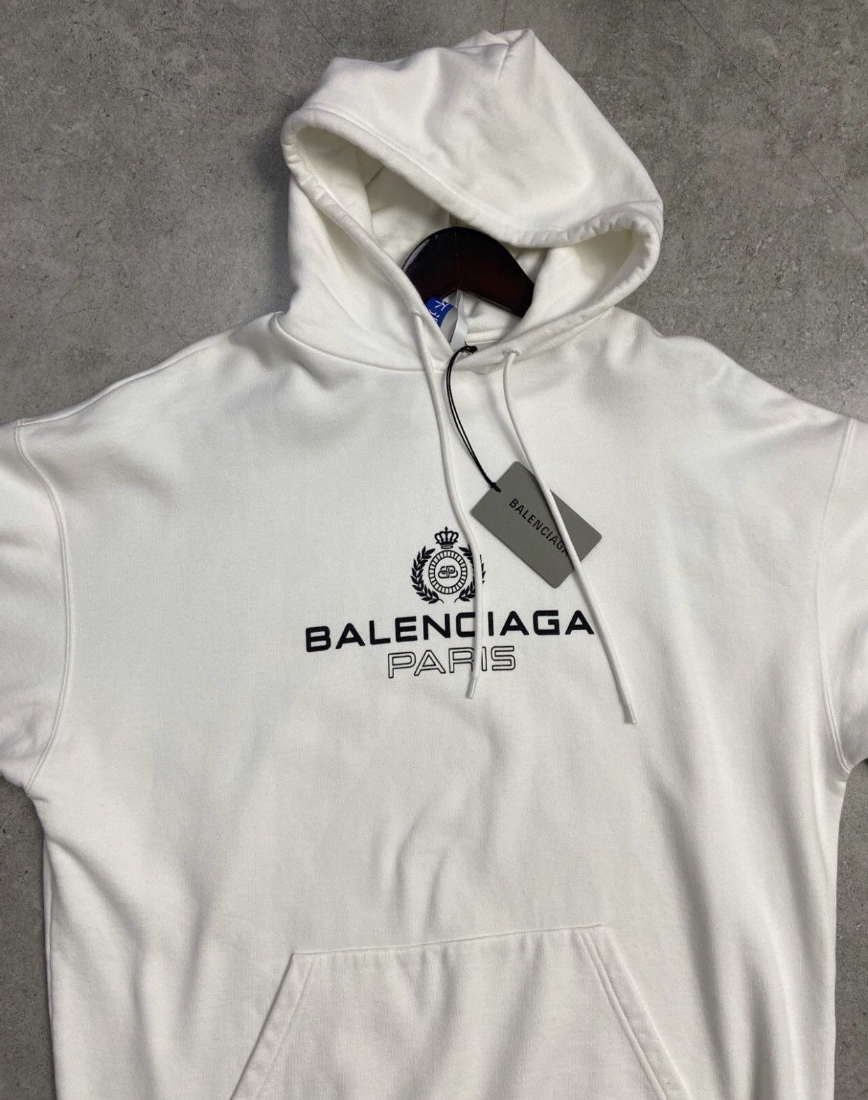 Balenciaga Balenciaga Crown Wheat Ear Logo Letter White Hoodie Size US S / EU 44-46 / 1 - 3 Thumbnail