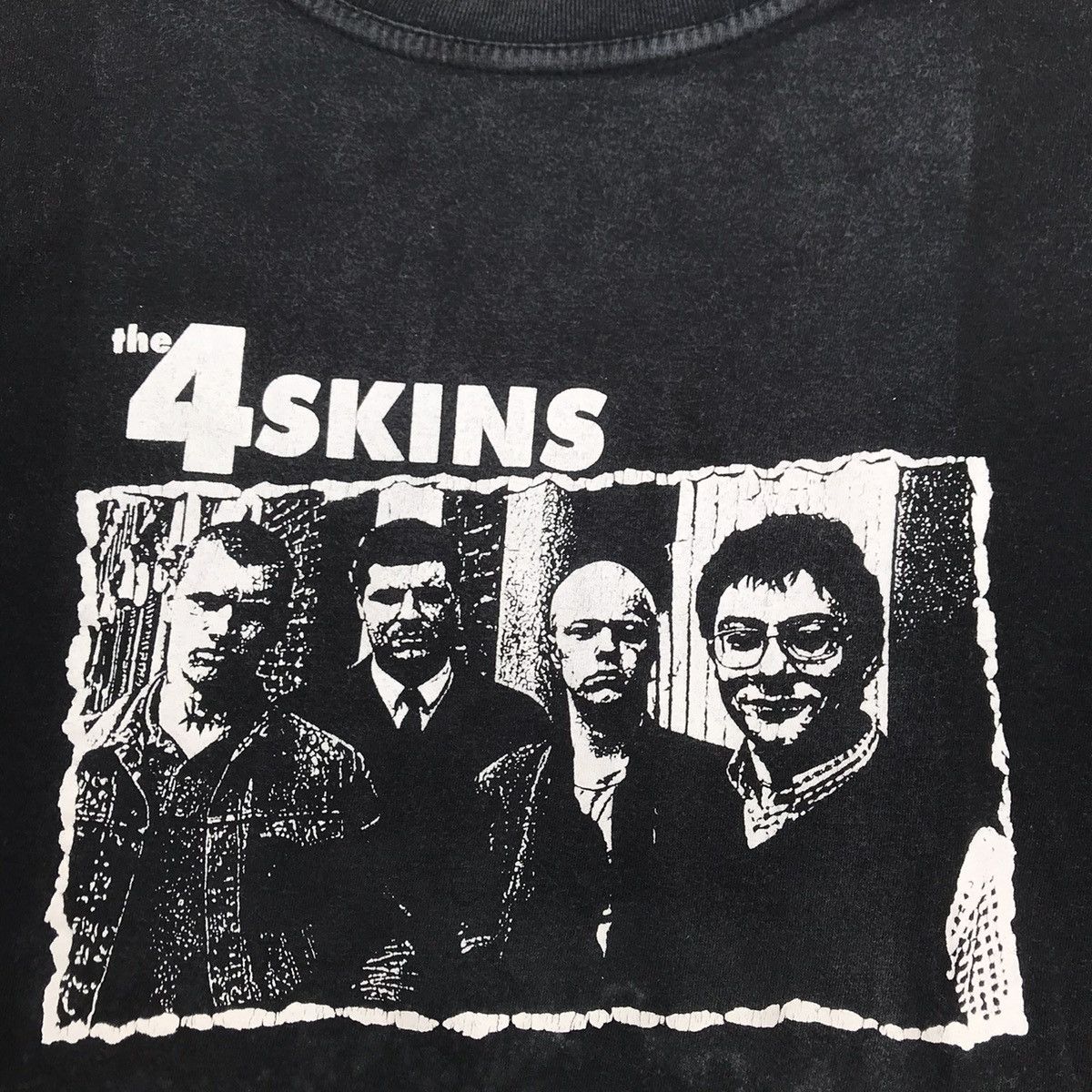 Band Tees × Vintage Vintage The 4 Skins Tshirt Skinhead Tag cotton and star Band Size US S / EU 44-46 / 1 - 3 Thumbnail