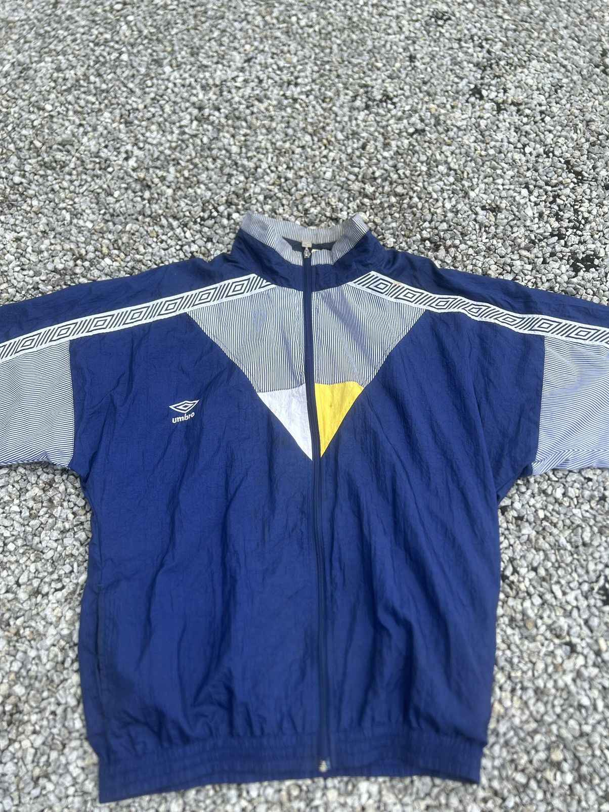 Umbro Umbro Windbreaker Track Jacket Size US L / EU 52-54 / 3 - 2 Thumbnail