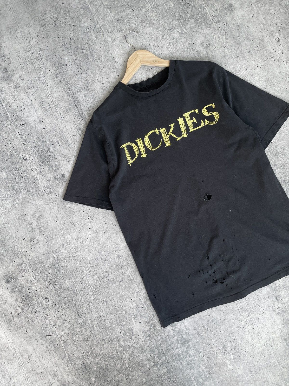 Dickies × Vintage Dickies Men’s Y2K Vintage T-Shirt M – Distressed Look Size US M / EU 48-50 / 2 - 2 Thumbnail