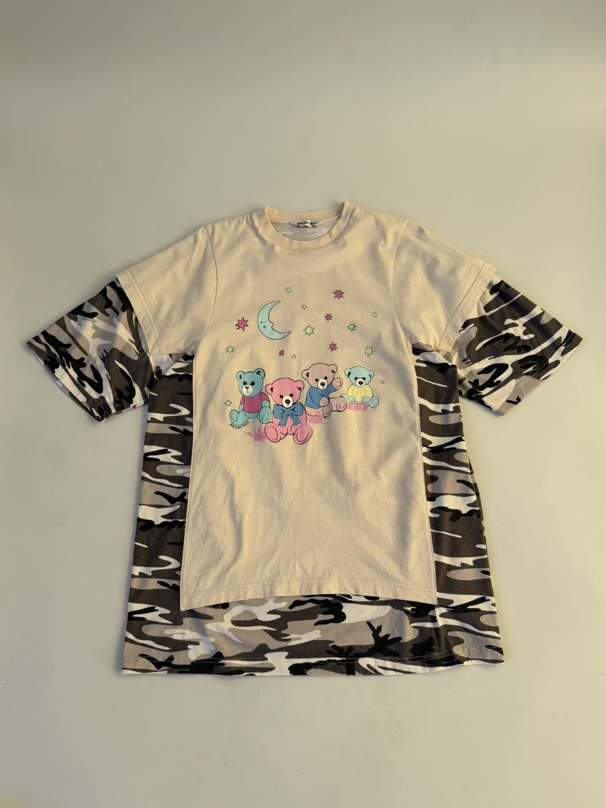 Balenciaga Balenciaga Camo Double-Layer Love Bear Tee Size US XS / EU 42 / 0 - 1 Thumbnail