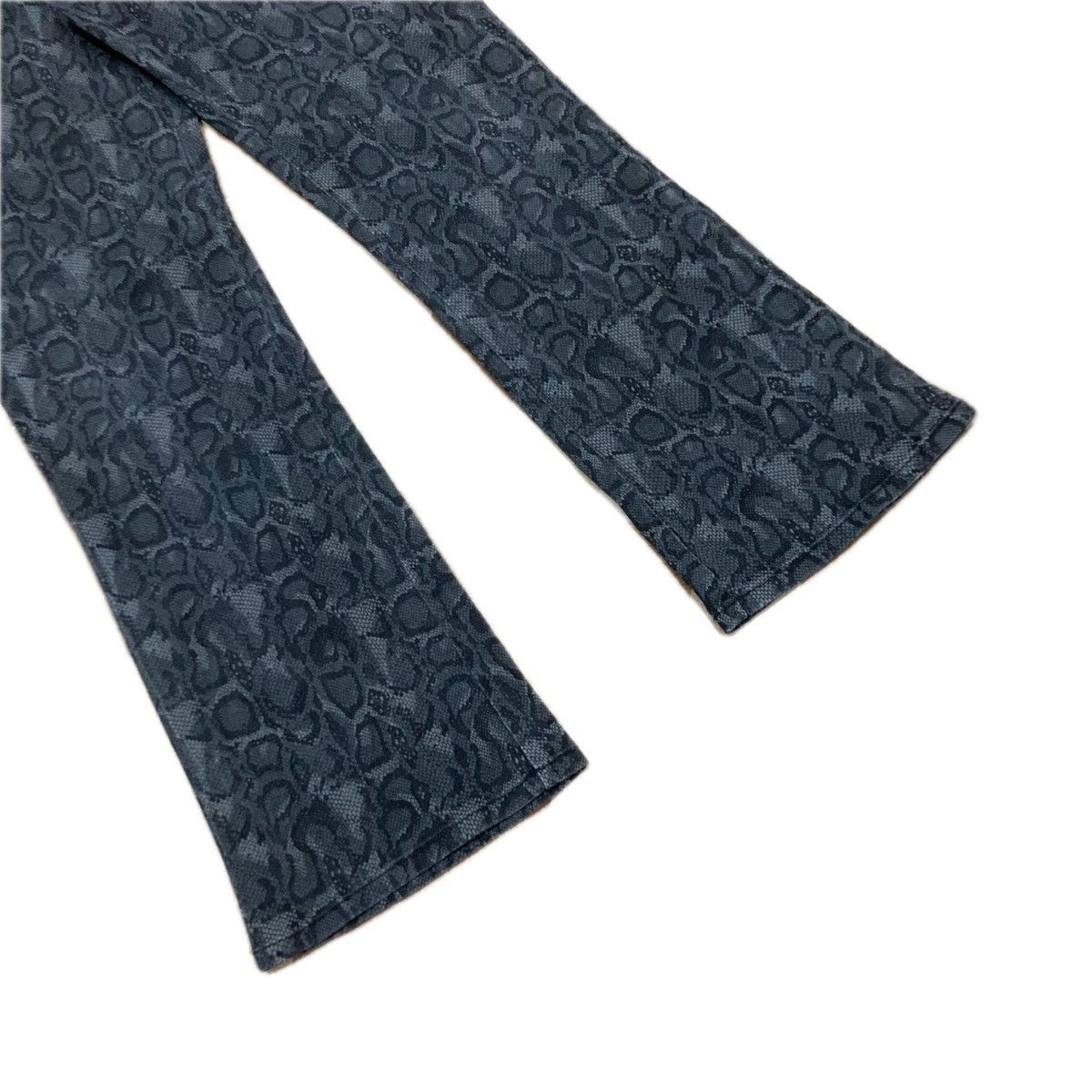 If Six Was Nine × Le Grande Bleu (L.G.B.) PARIS BLUES BOOTCUT SNAKES SKIN MOTIF JEANS Size US 32 / EU 48 - 5 Thumbnail
