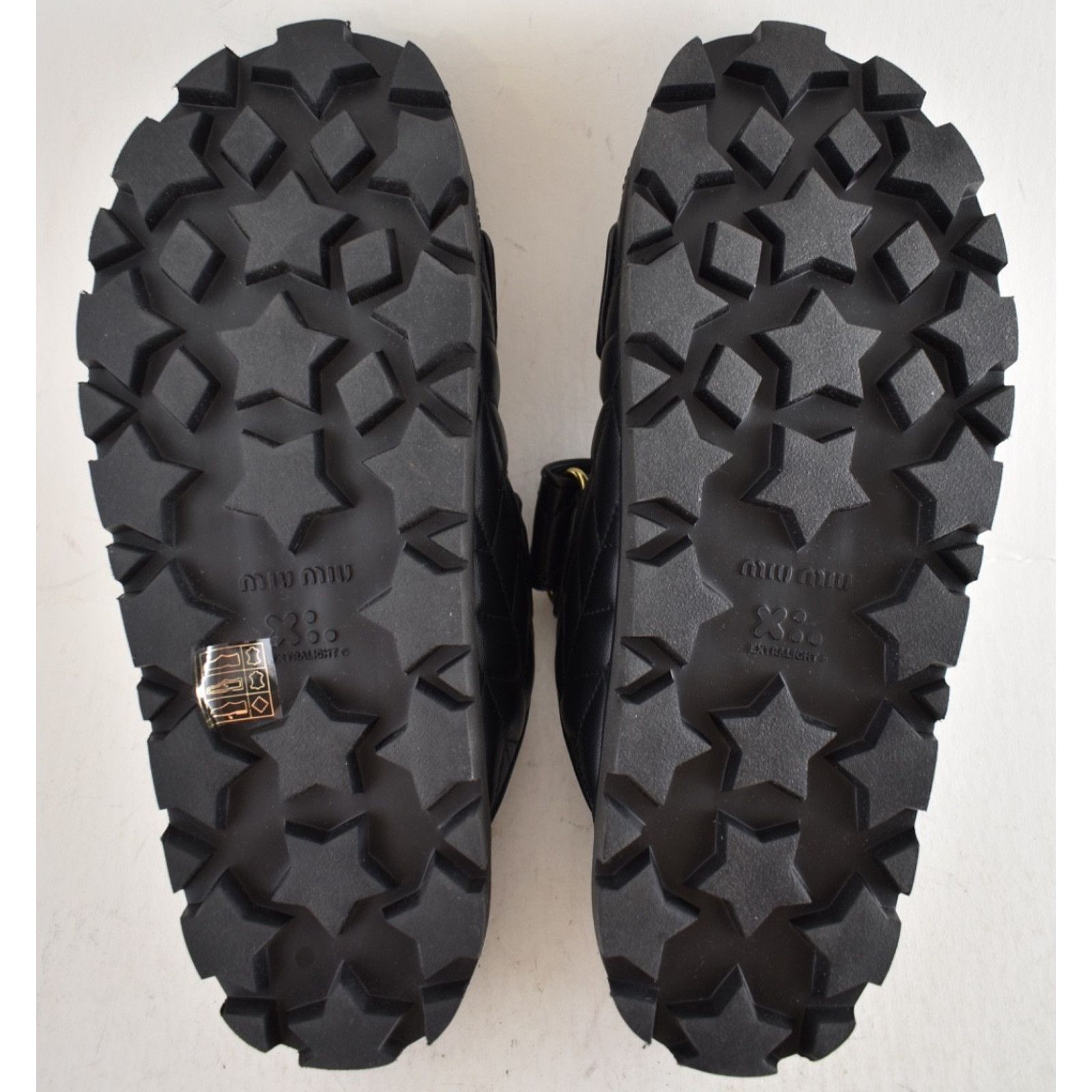 Miu Miu Miu Miu Matelasse Black Gold Logo Flat Slide Sandal 39 Size US 9 / IT 39 - 19 Thumbnail