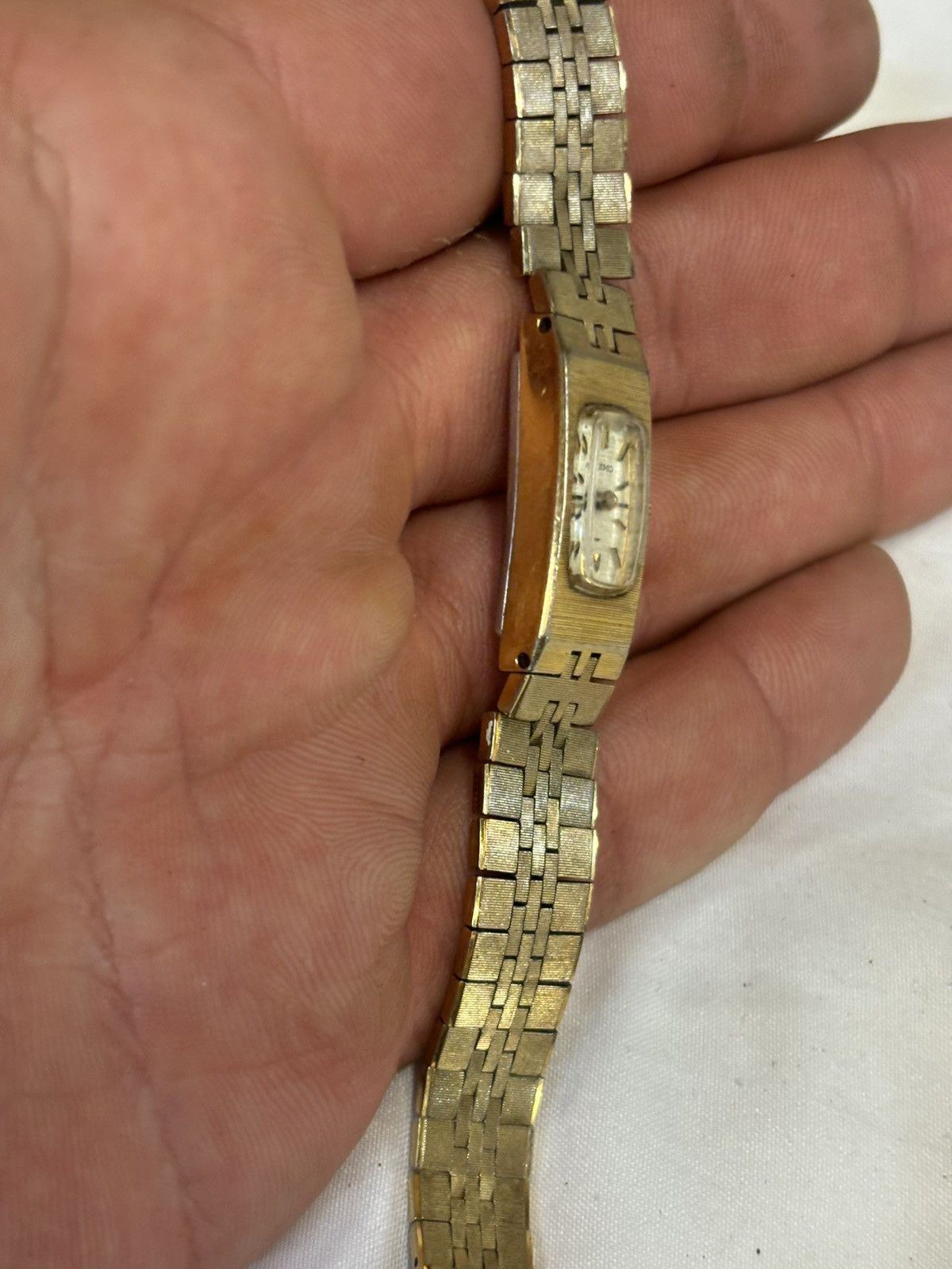 Seiko Vintage Seiko 1520-3339 Gold Tone Womens Mechanical Watch. Size ONE SIZE - 4 Thumbnail