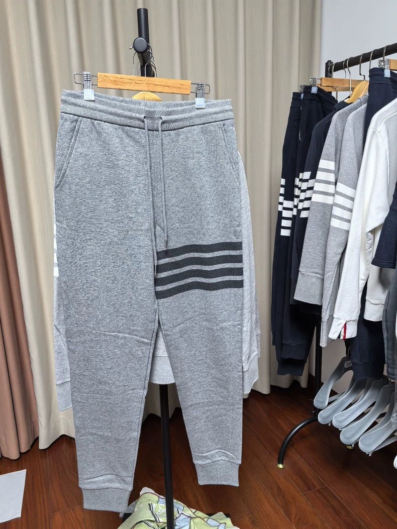 Thom Browne Thom Browne size3 Joggers Size US 27 - 1 Thumbnail