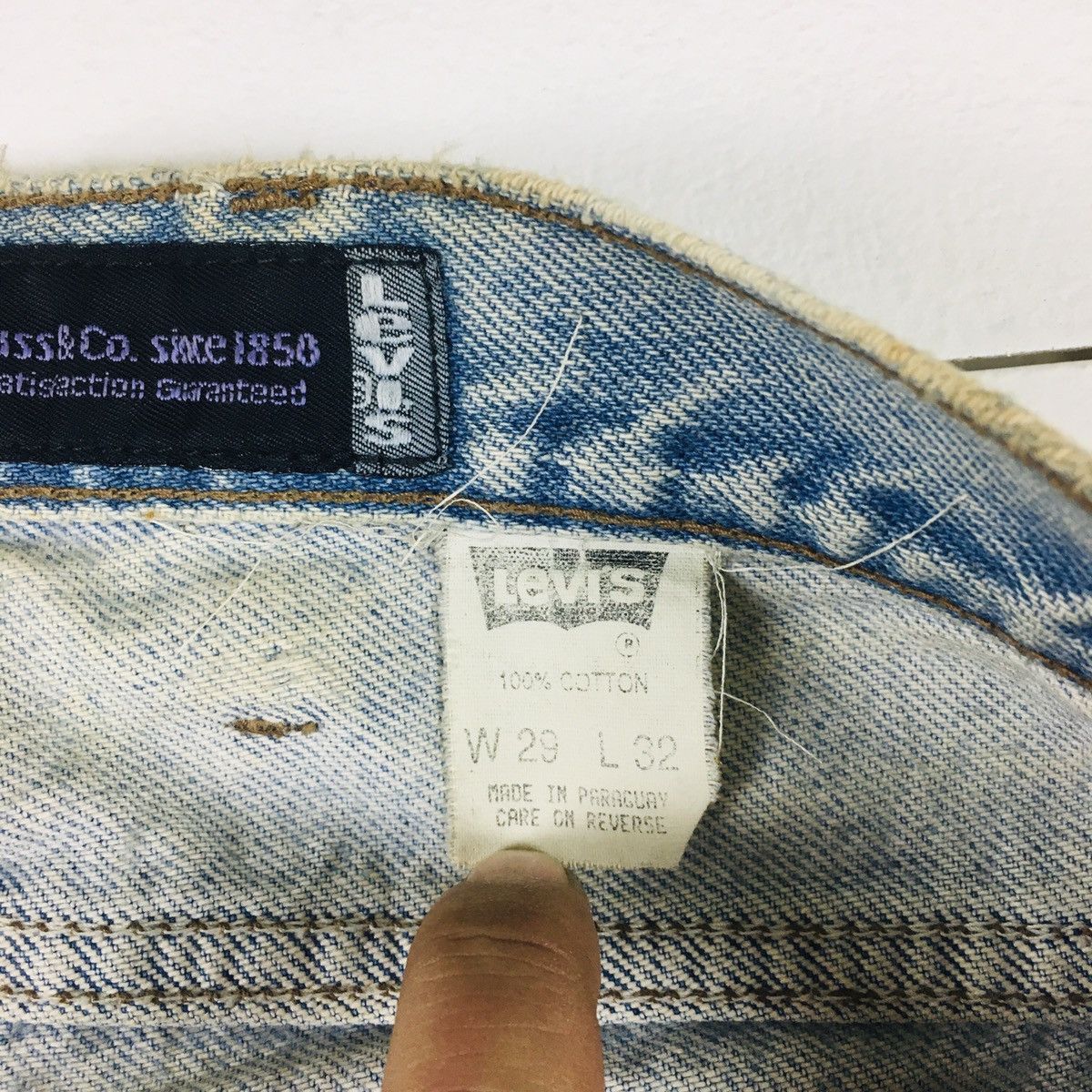 Levi's Vintage Levi’s Silver Tab Made In Paraguay Tapered Leg Jeans Size US 29 - 14 Thumbnail