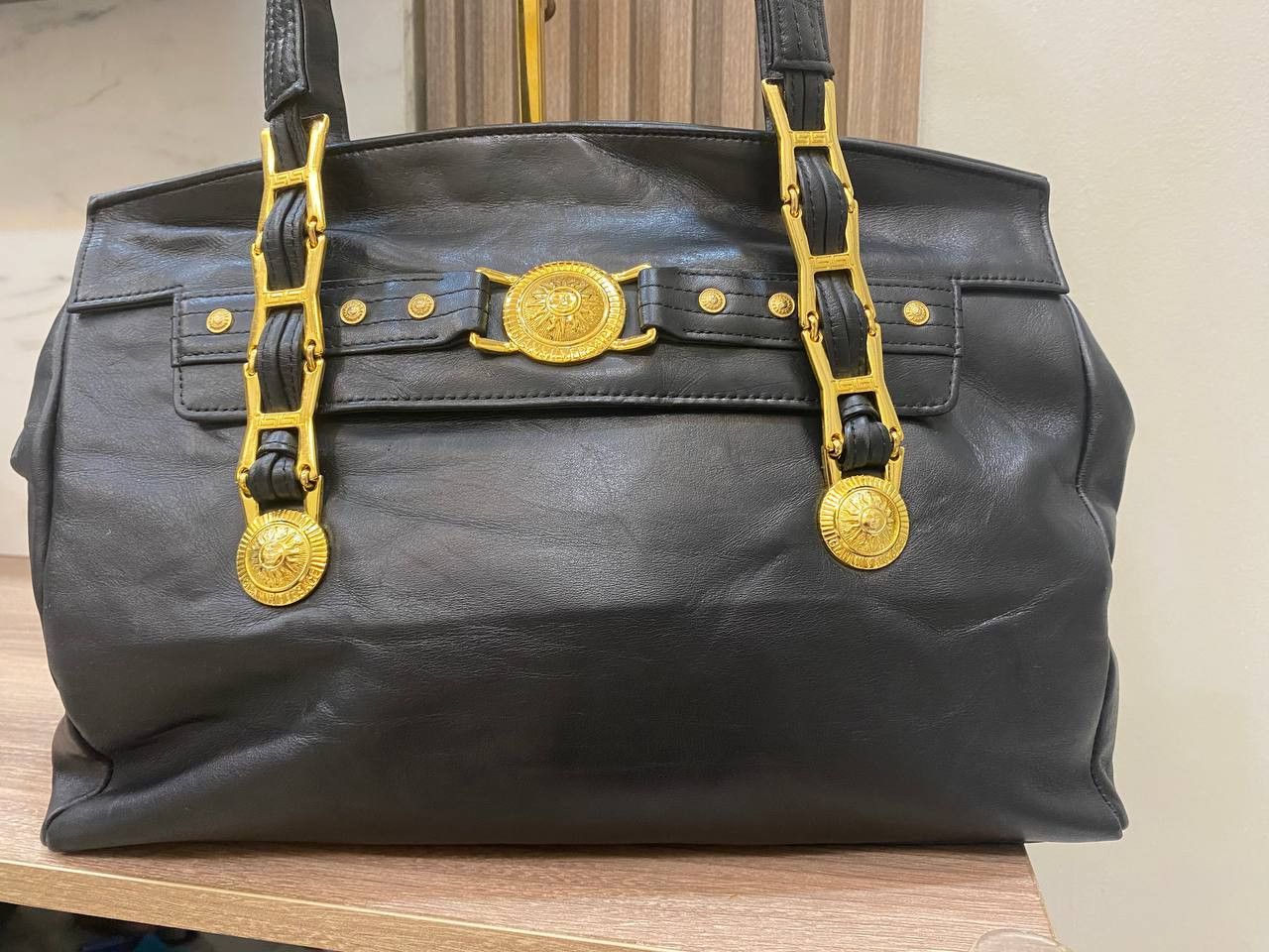 Versace GIANNI VERSACE Sunburst Chain Shoulder Bag Leather Black Size ONE SIZE - 2 Thumbnail
