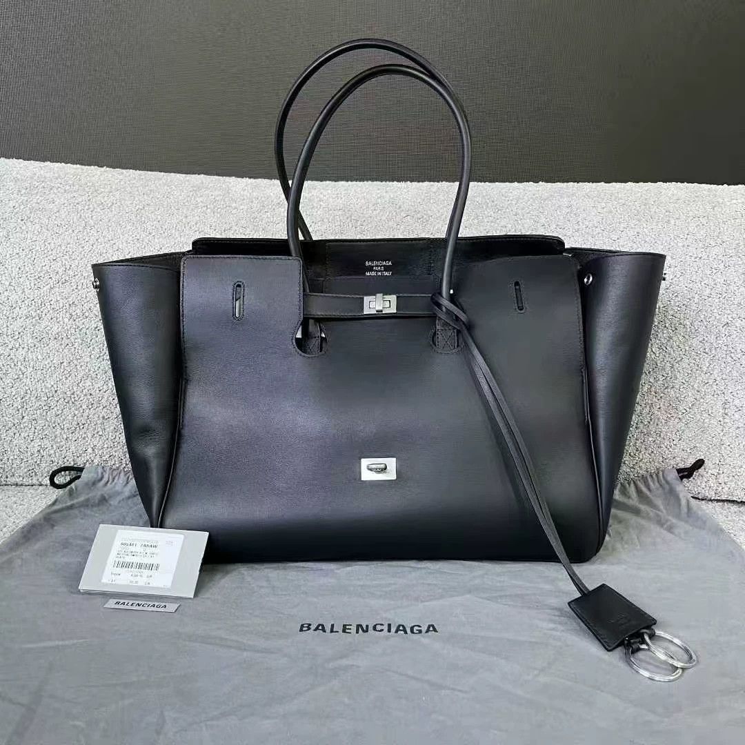 Balenciaga Balenciaga Black Designer Casual Size ONE SIZE - 1 Thumbnail