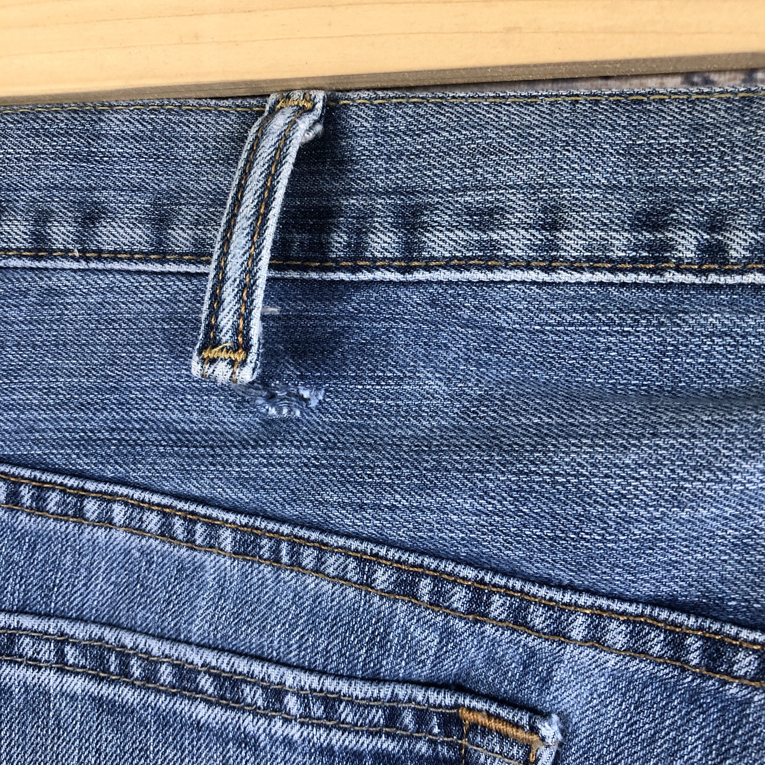 Levi's Vintage Levis 569 Baggy Jeans Levi's Faded Blue Denim Size US 40 / EU 56 - 5 Thumbnail