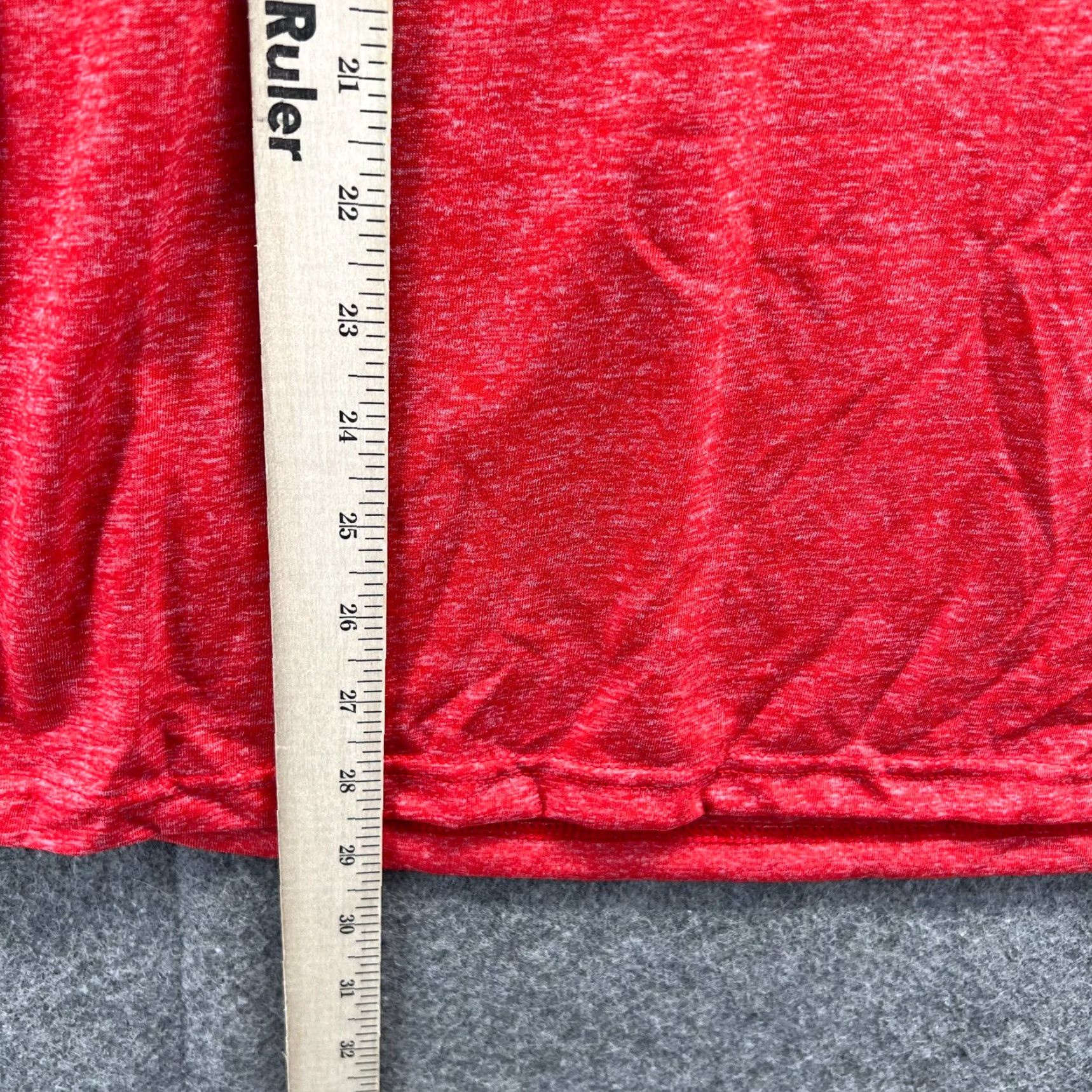 Reebok VINTAGE Reebok Shirt Mens Medium Red Athletic Jersey Crewneck Playdry Training Gym Size US M / EU 48-50 / 2 - 4 Thumbnail