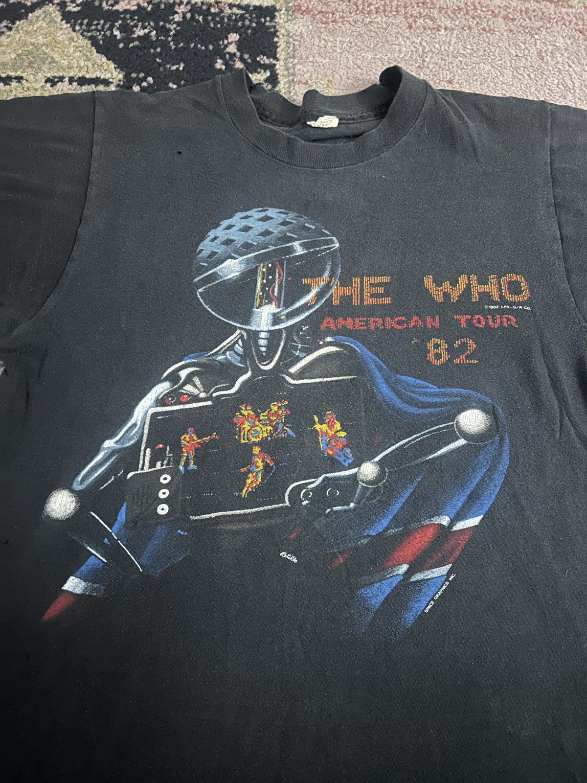Band Tees VTG 1982 THE WHO American Tour T-Shirt Size US M / EU 48-50 / 2 - 2 Thumbnail