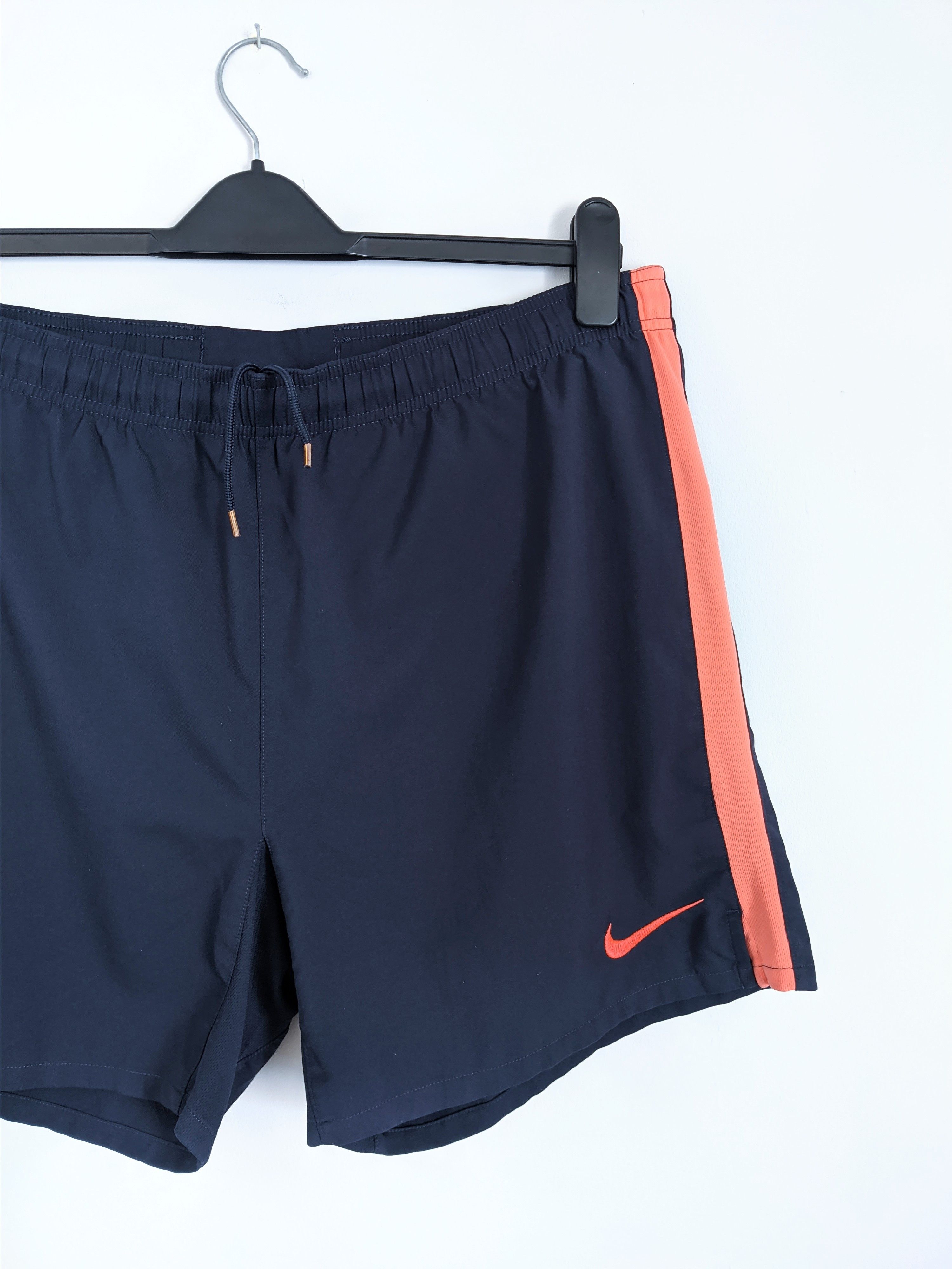 Nike FC Barcelona shorts nike xavi 6 Size US 34 / EU 50 - 9 Thumbnail