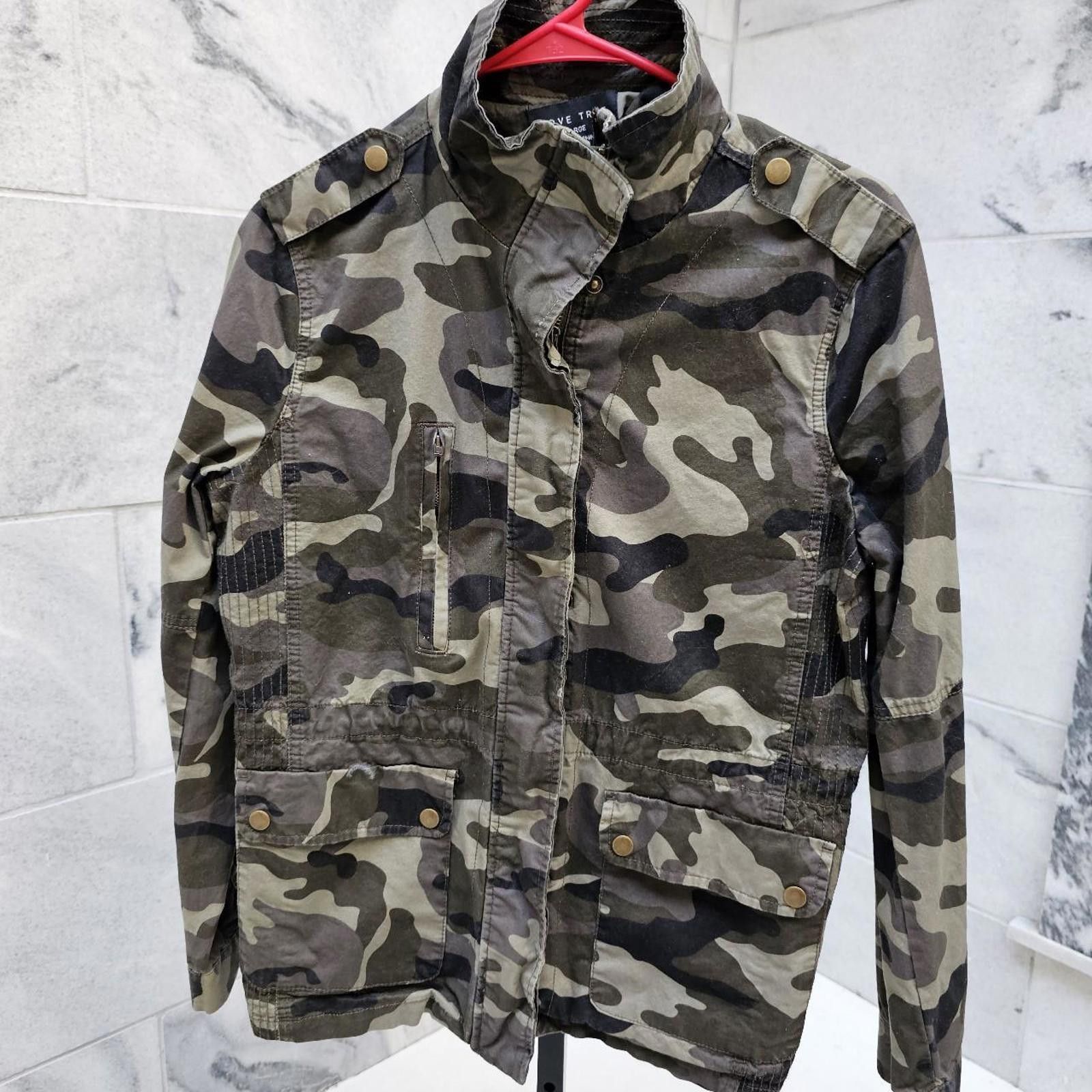 Designer Lovetree Design Women's Camo Jacket Size L / US 10 / IT 46 - 1 Thumbnail