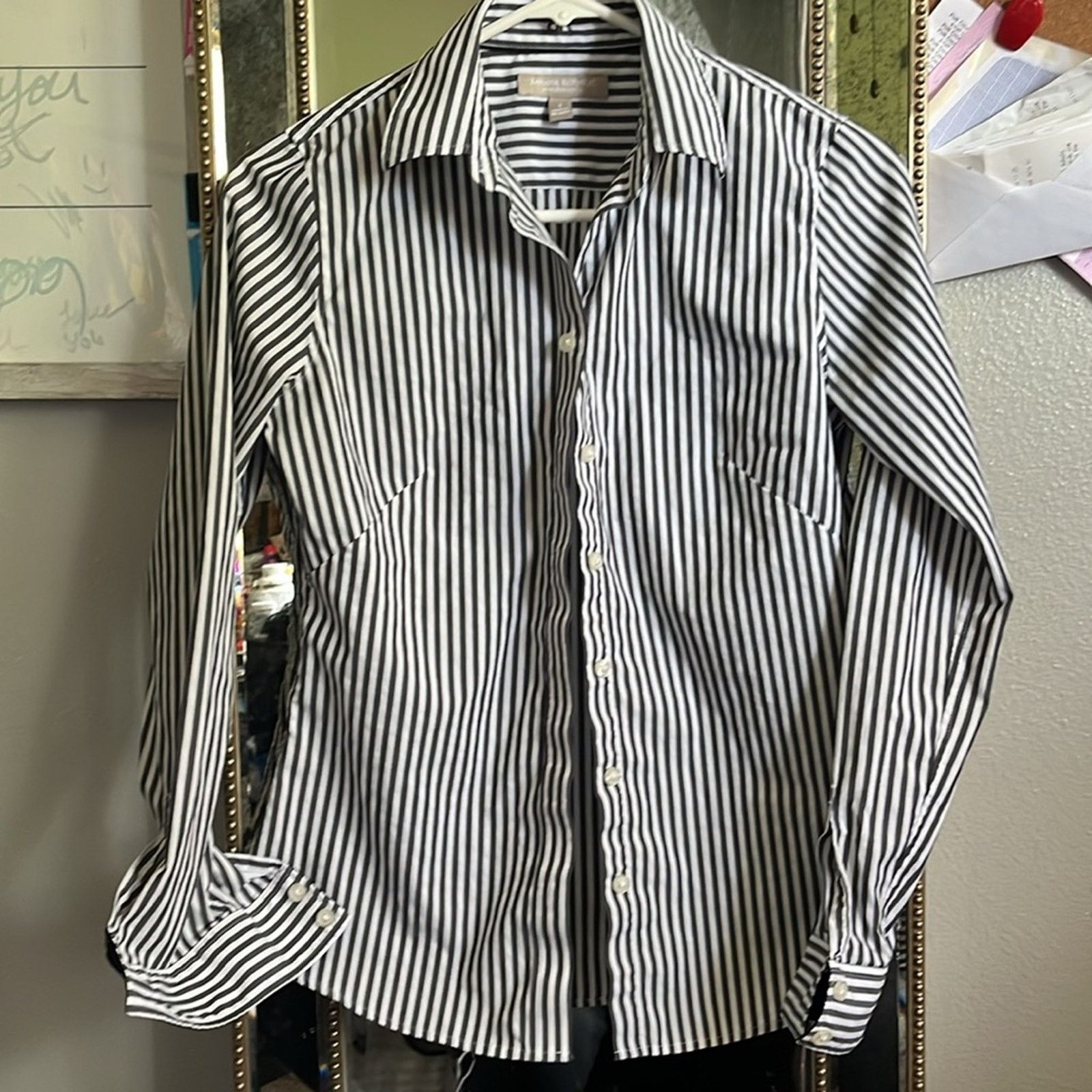 Banana Republic Banana Republic Black White Fitted Button Up Shirt size 2 Size XS / US 0-2 / IT 36-38 - 1 Thumbnail