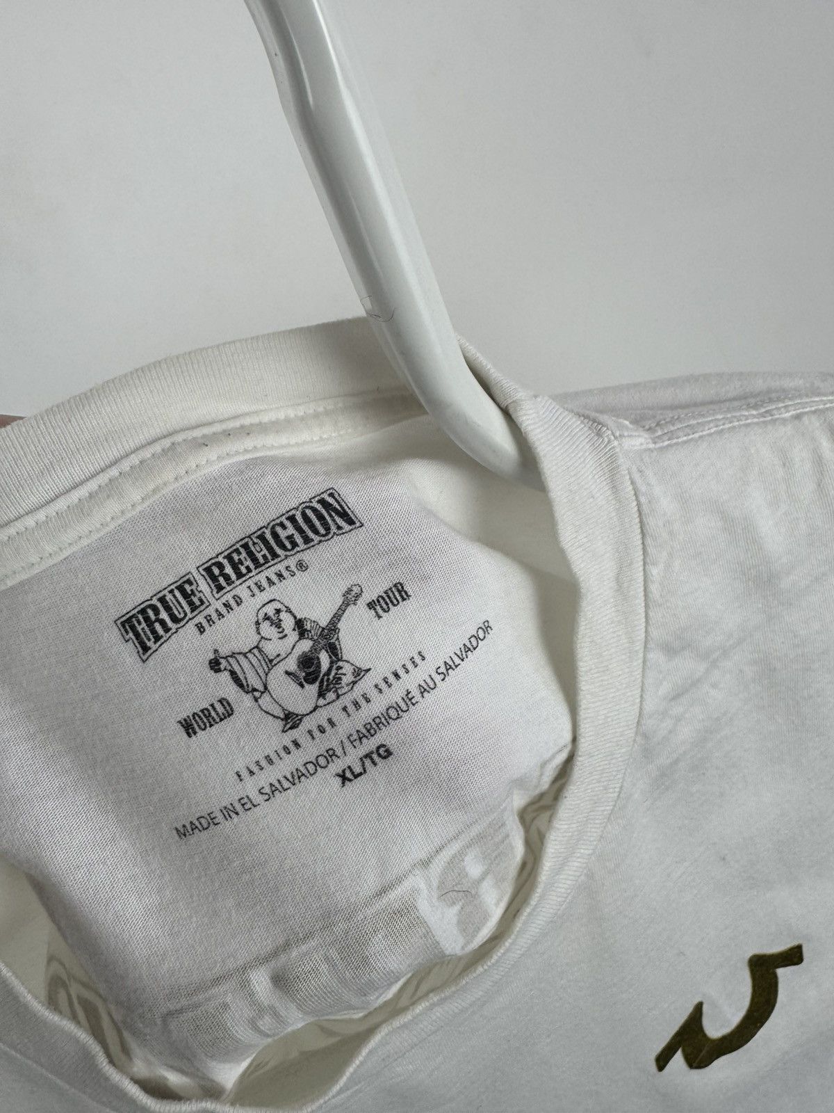 True Religion True Religion Gold Big Logo Tee Shirt Size US XL / EU 56 / 4 - 4 Thumbnail