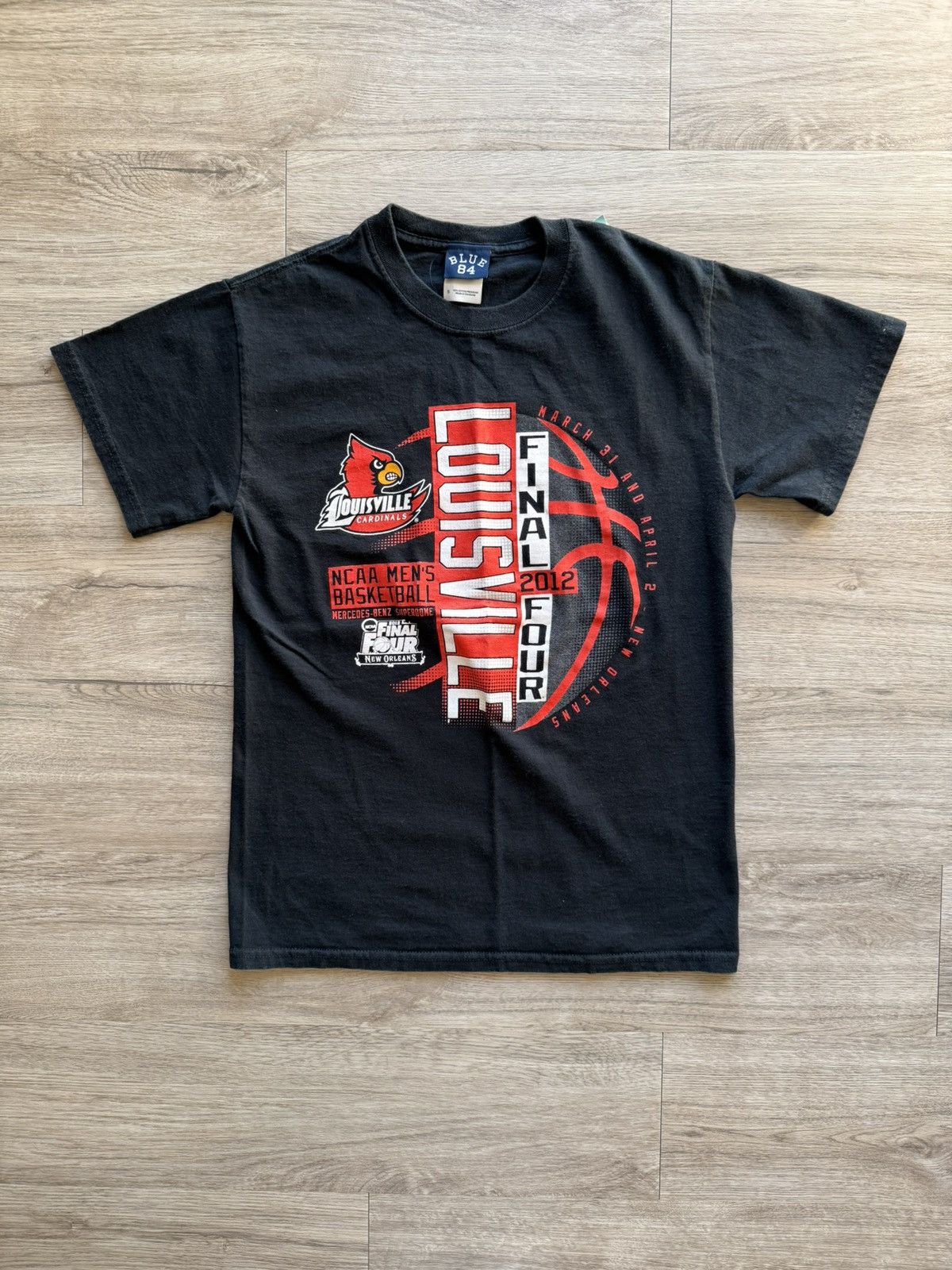Vintage Vintage Louisville Cardinals Final Four NCAA T Shirt Size US S / EU 44-46 / 1 - 1 Thumbnail