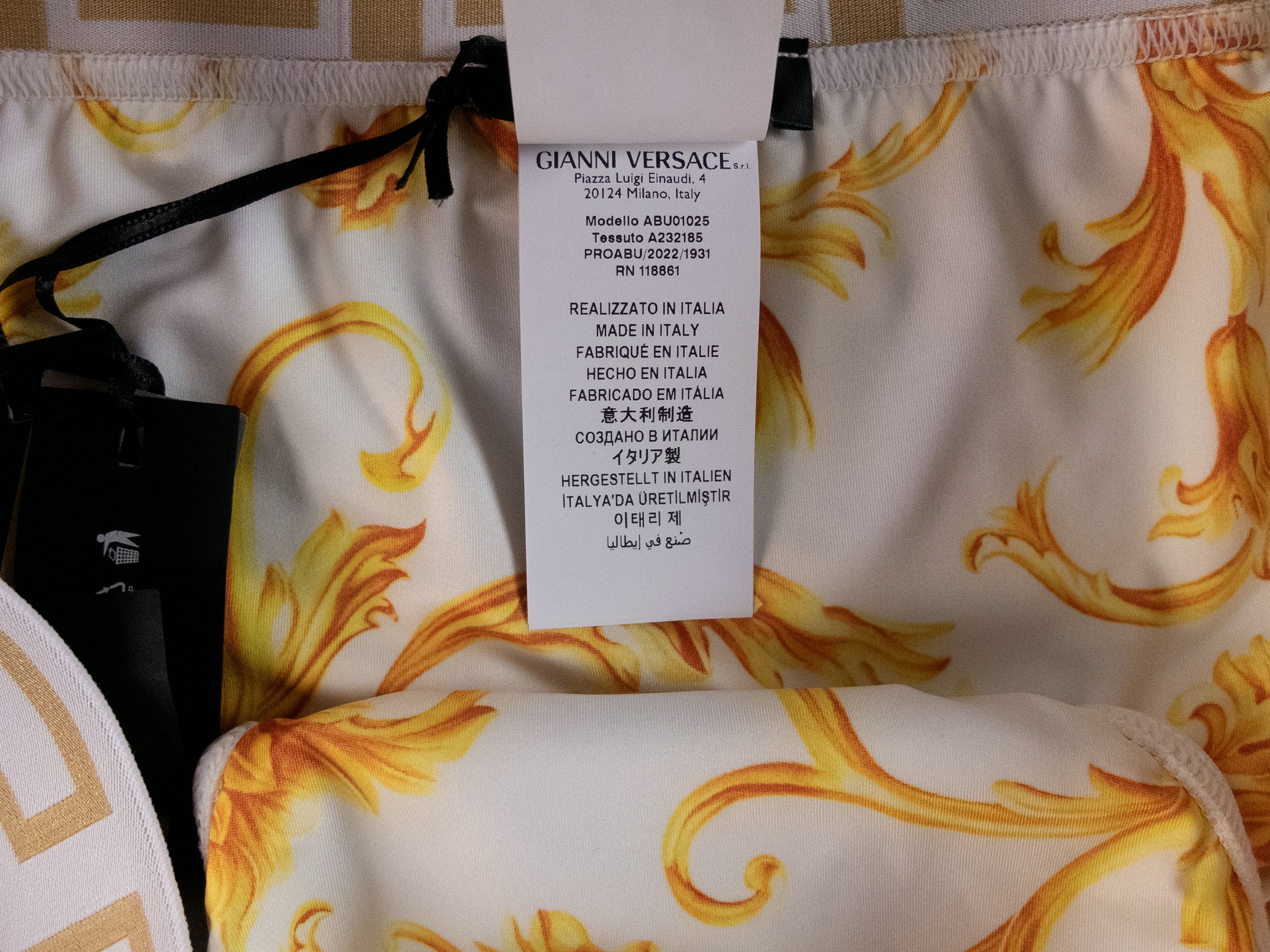 Versace VERSACE white swim briefs w barocco print inside 8 3XL Size US 40 / EU 56 - 6 Thumbnail