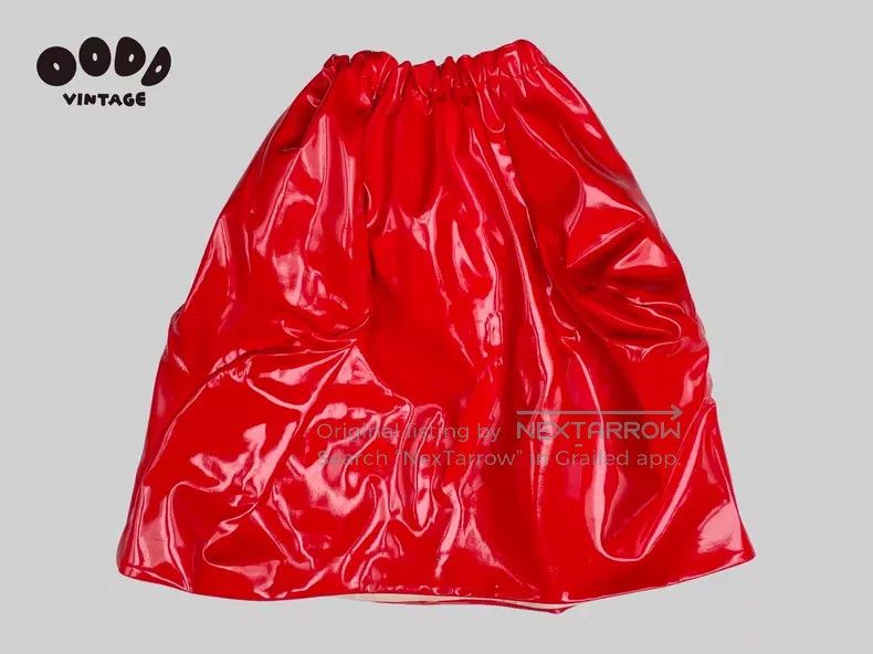 Comme des Garcons Comme des Garcons size XS Glossy patent leather asymmetric Size 23" - 2 Thumbnail