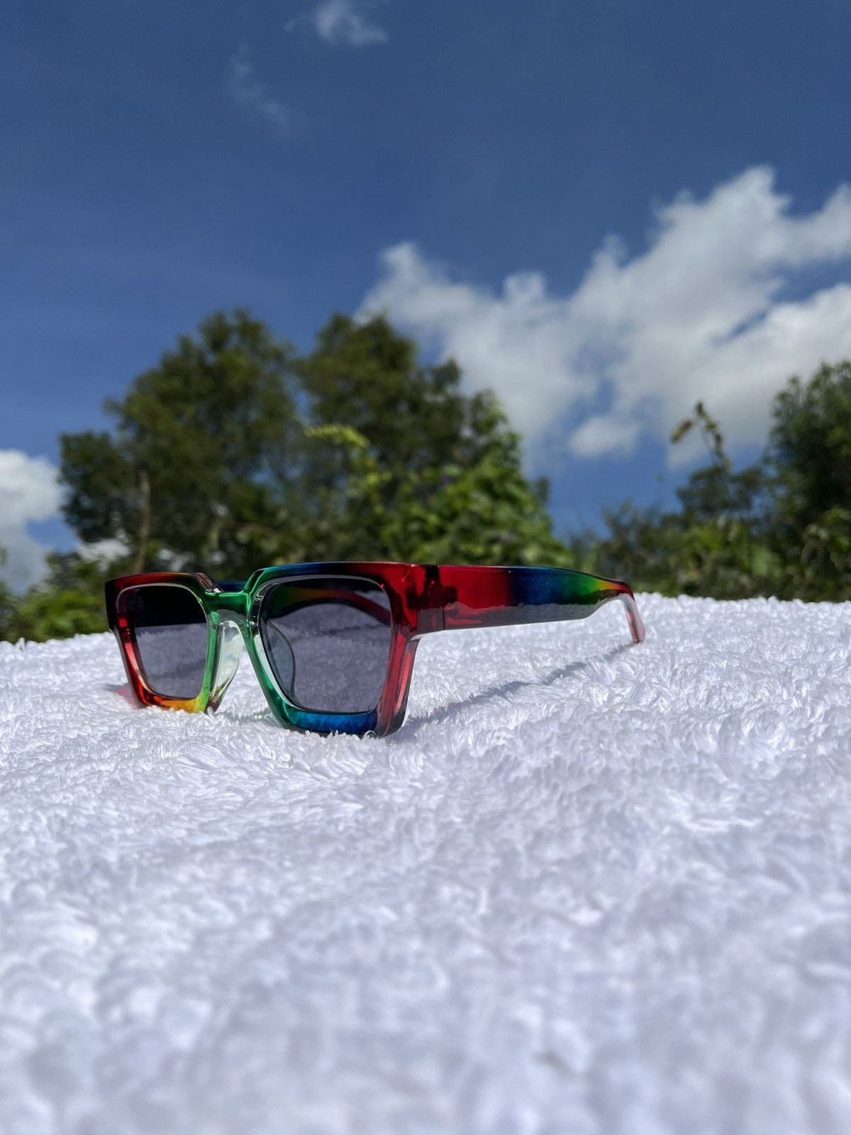 Vintage Rainbow Crystal Square Sunglasses Size ONE SIZE - 3 Thumbnail