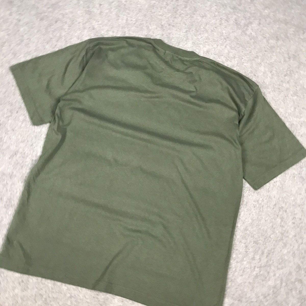 GU × Japanese Brand × Undercover UNDERCOVER X GU GREEN TSHIRT DESIGN Size US L / EU 52-54 / 3 - 8 Thumbnail