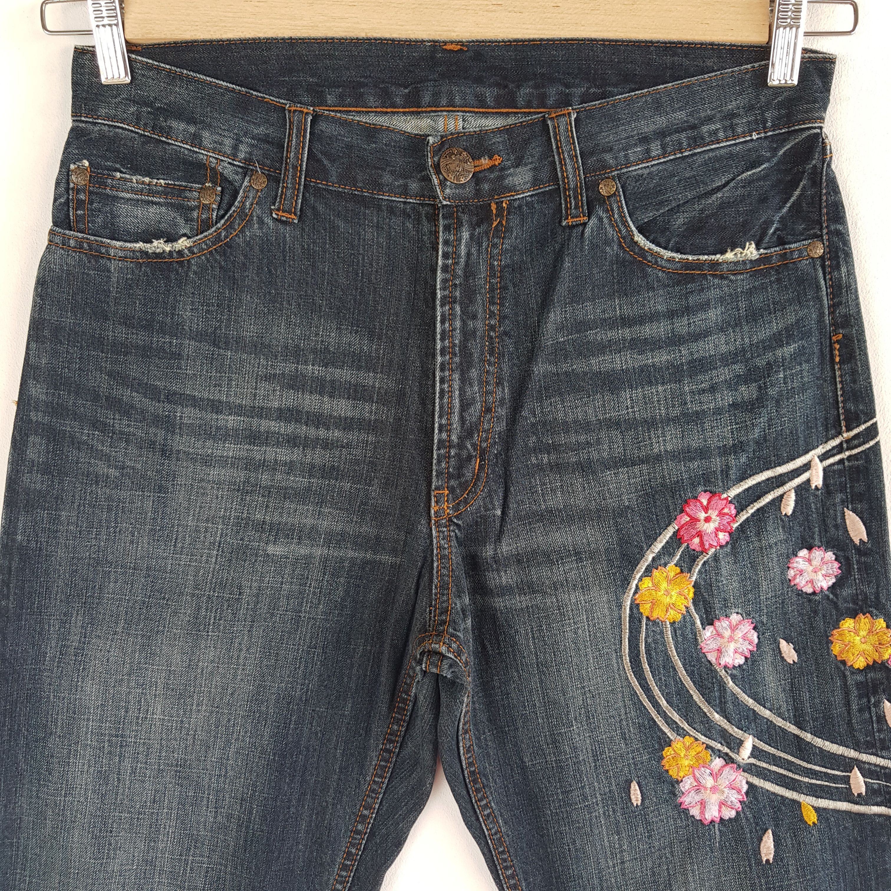 Japanese Brand Vintage Japanese Sukajan Jeans Embroidery Sakura Denim Size US 32 / EU 48 - 3 Thumbnail
