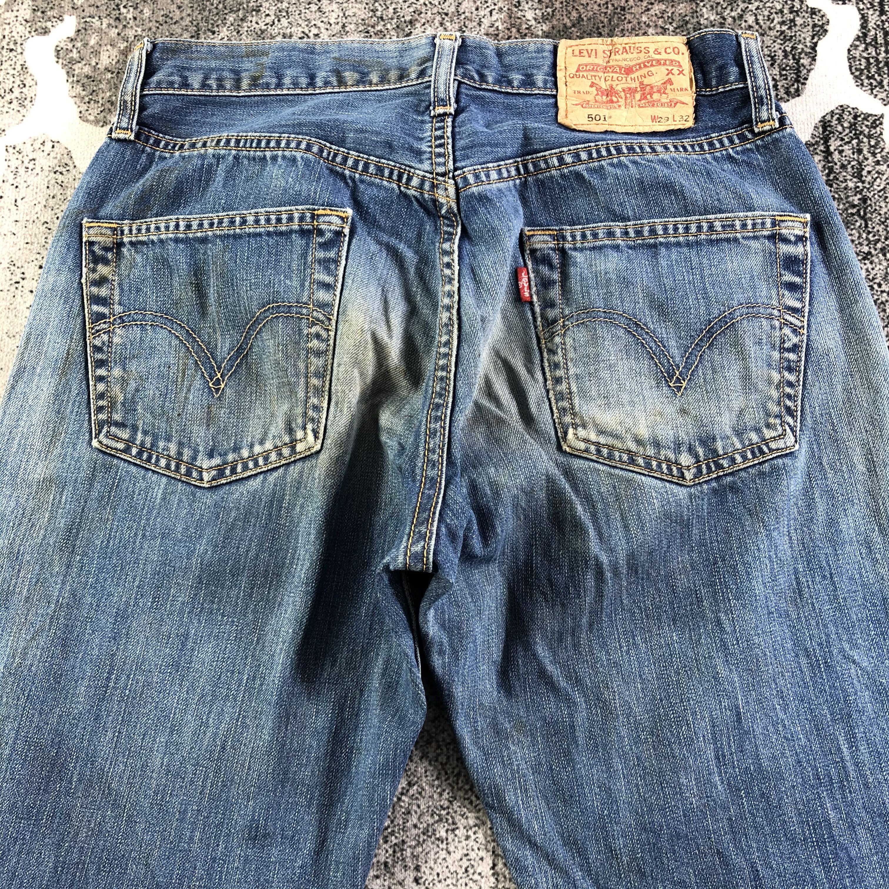 Levi's Vintage Levis 501 Jeans Faded Blue Denim KJ2262 Size US 28 / EU 44 - 4 Thumbnail