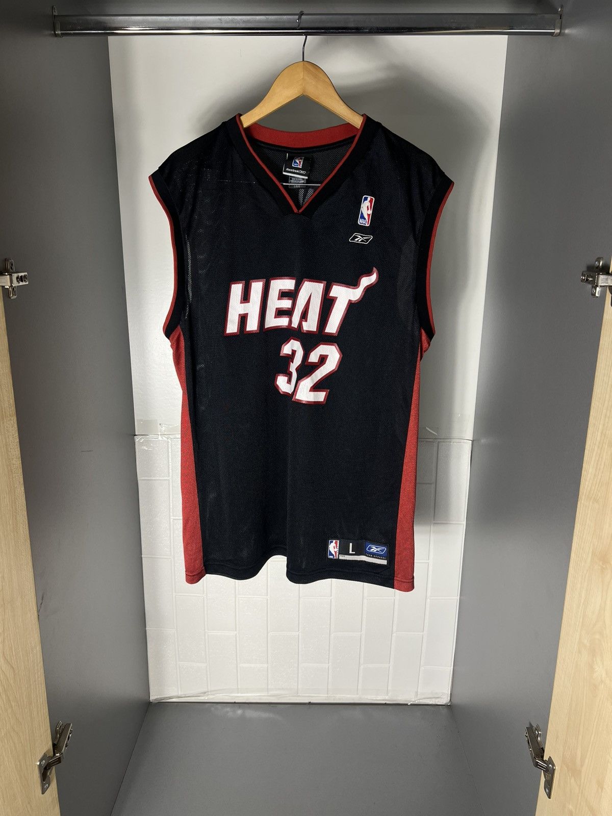Reebok VINTAGE REEBOK MIAMI HEAT NBA JERSEY USA BASKETBALL Y2K 90s Size US L / EU 52-54 / 3 - 5 Thumbnail