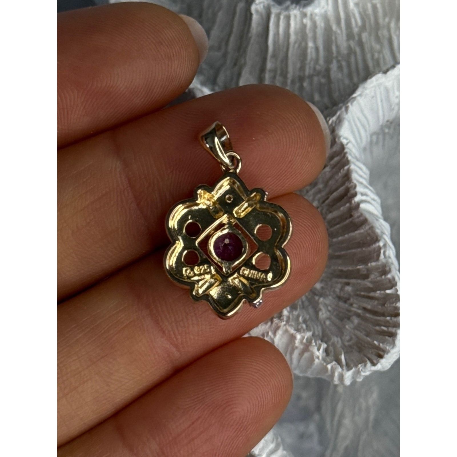 925 STERLING SILVER GOLD PLATED AMETHYST PENDANT