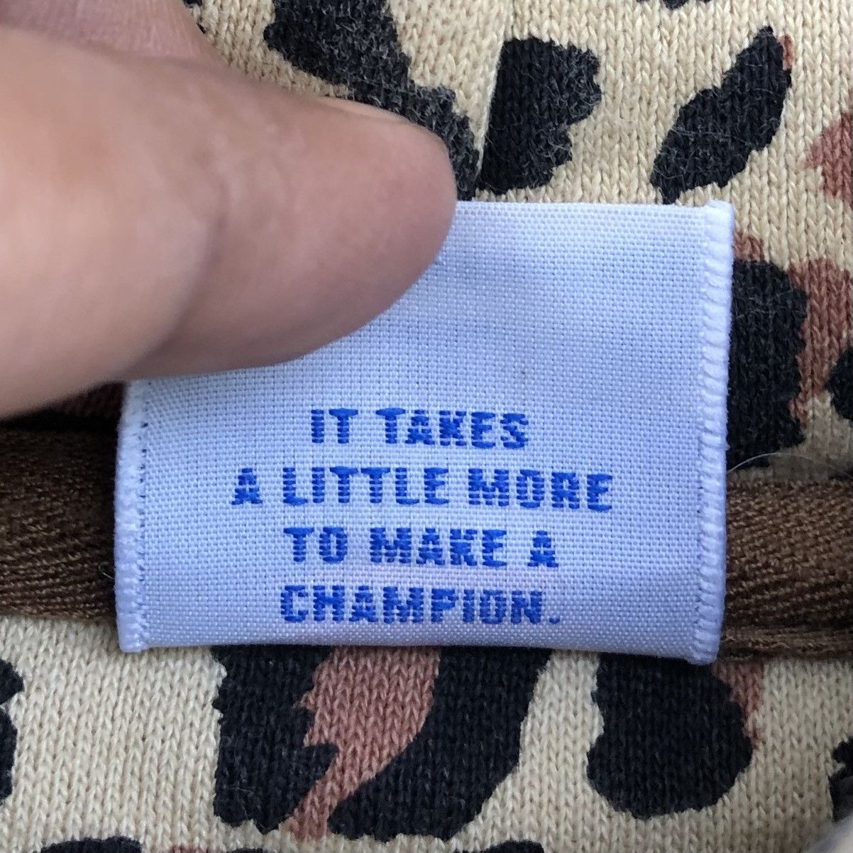 Champion Champion Leopard Printed Sweatshirt With Hoodie Size US L / EU 52-54 / 3 - 17 Thumbnail