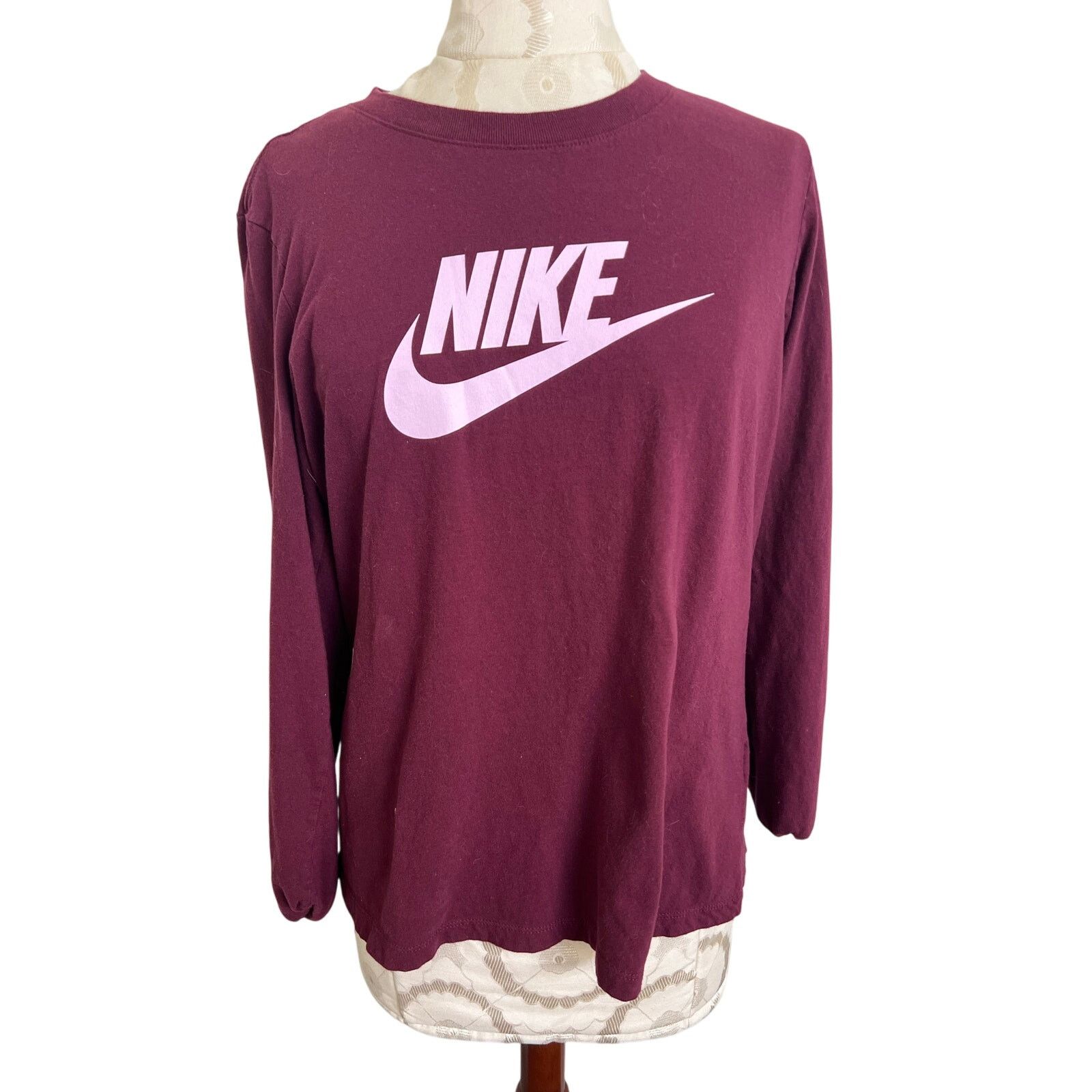 Nike The Nike Tee Crewneck Long Sleeve T-Shirt Medium Size M / US 6-8 / IT 42-44 - 1 Thumbnail