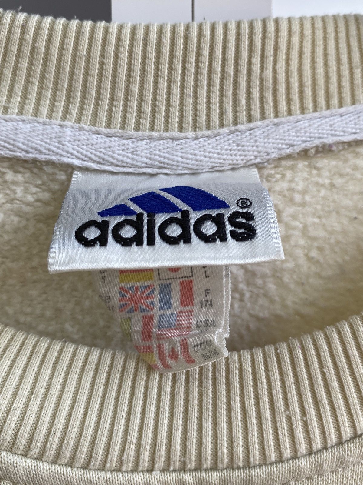 Adidas × Vintage Vintage Adidas sweatshirt Big Embroidered logo 90s Size US M / EU 48-50 / 2 - 3 Thumbnail