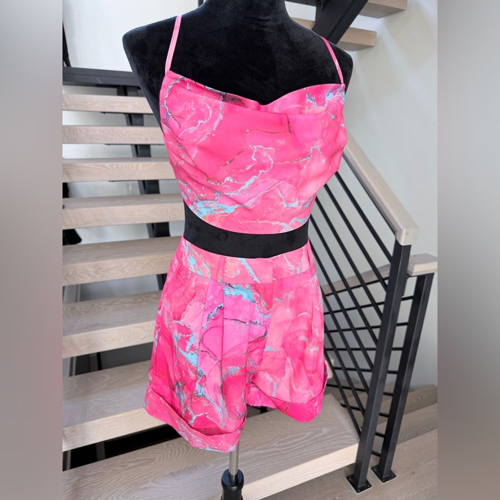 Other Pink and Blue Marble Crop Top & Matching Shorts set size S Size S / US 4 / IT 40 - 4 Thumbnail